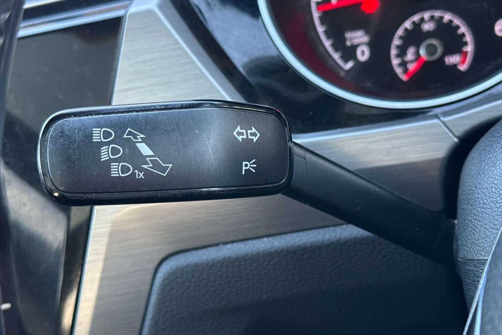 2018 VOLKSWAGEN TOURAN 2018 VOLKSWAGEN TOURAN