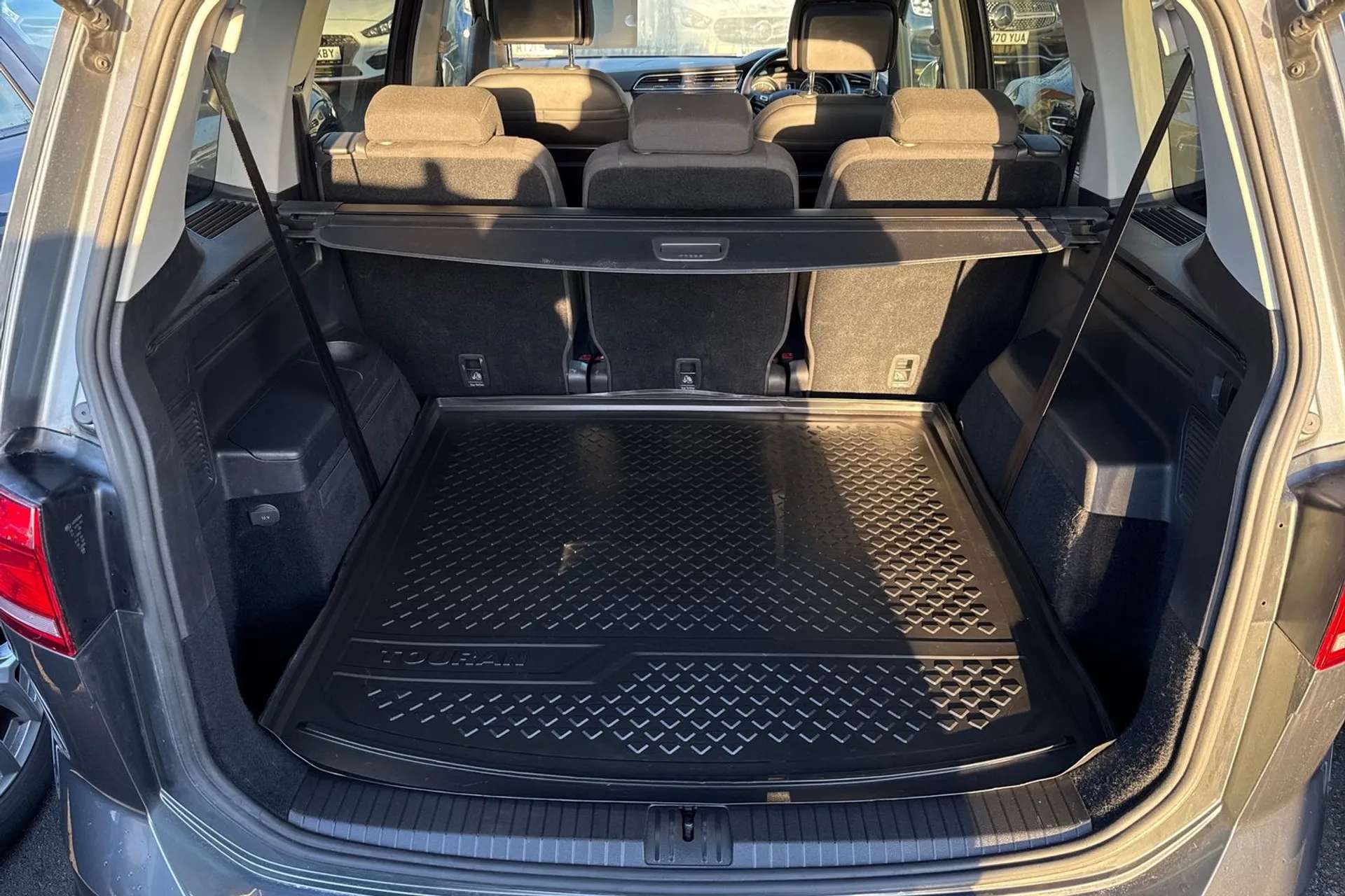 2018 VOLKSWAGEN TOURAN 2018 VOLKSWAGEN TOURAN