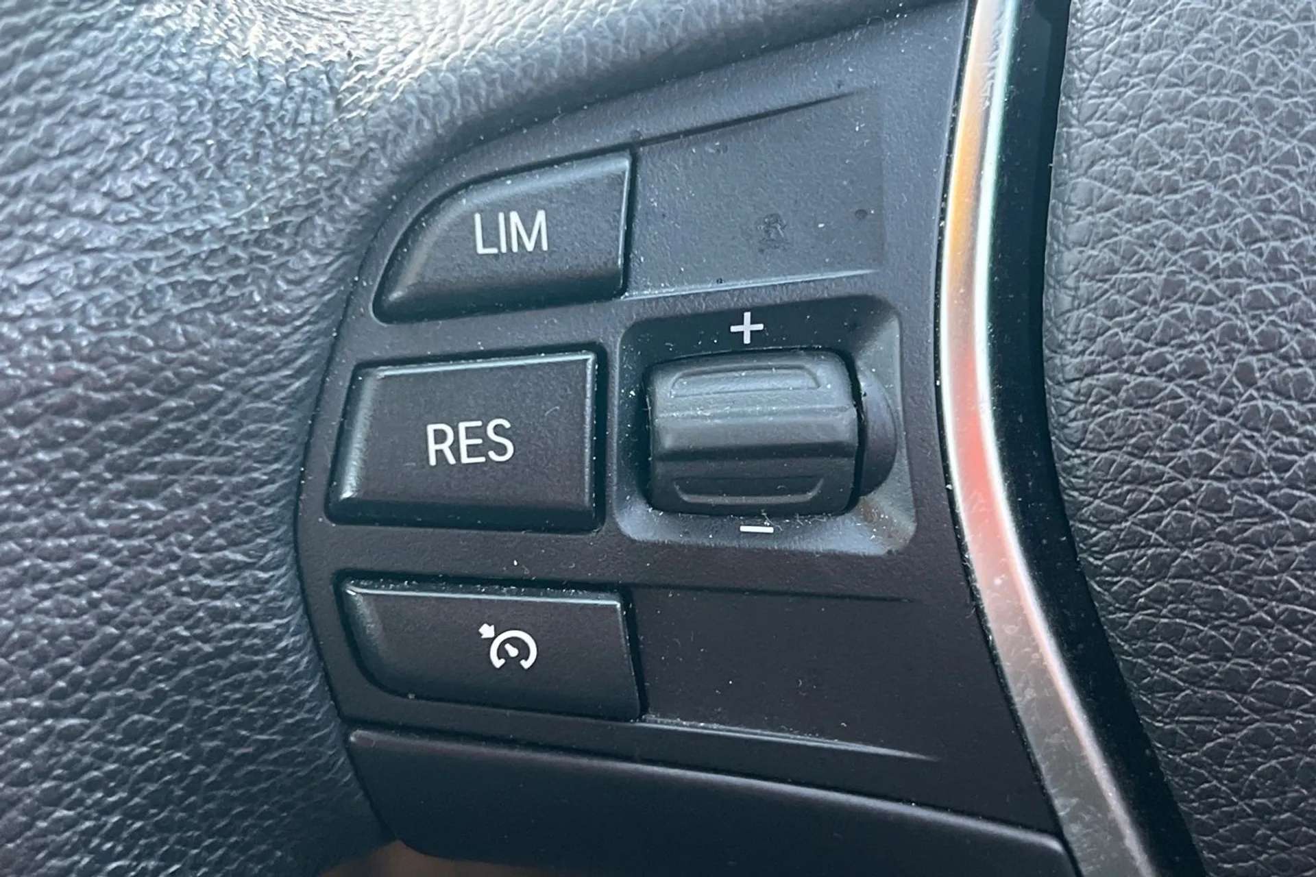 2018 BMW 3 SERIES 2018 BMW 3 SERIES