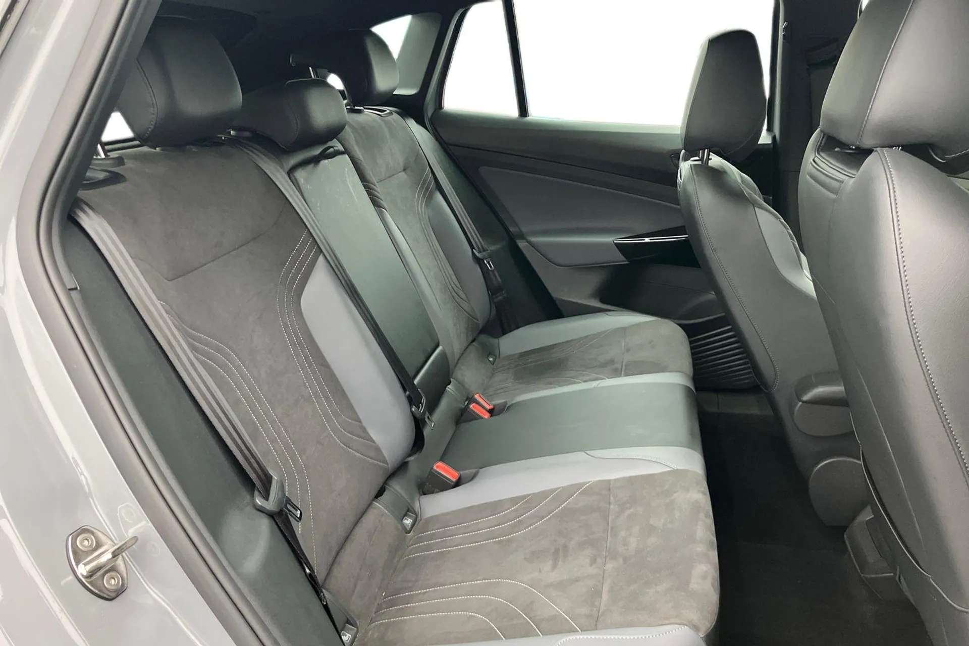 2023 VOLKSWAGEN ID.4 2023 VOLKSWAGEN ID.4