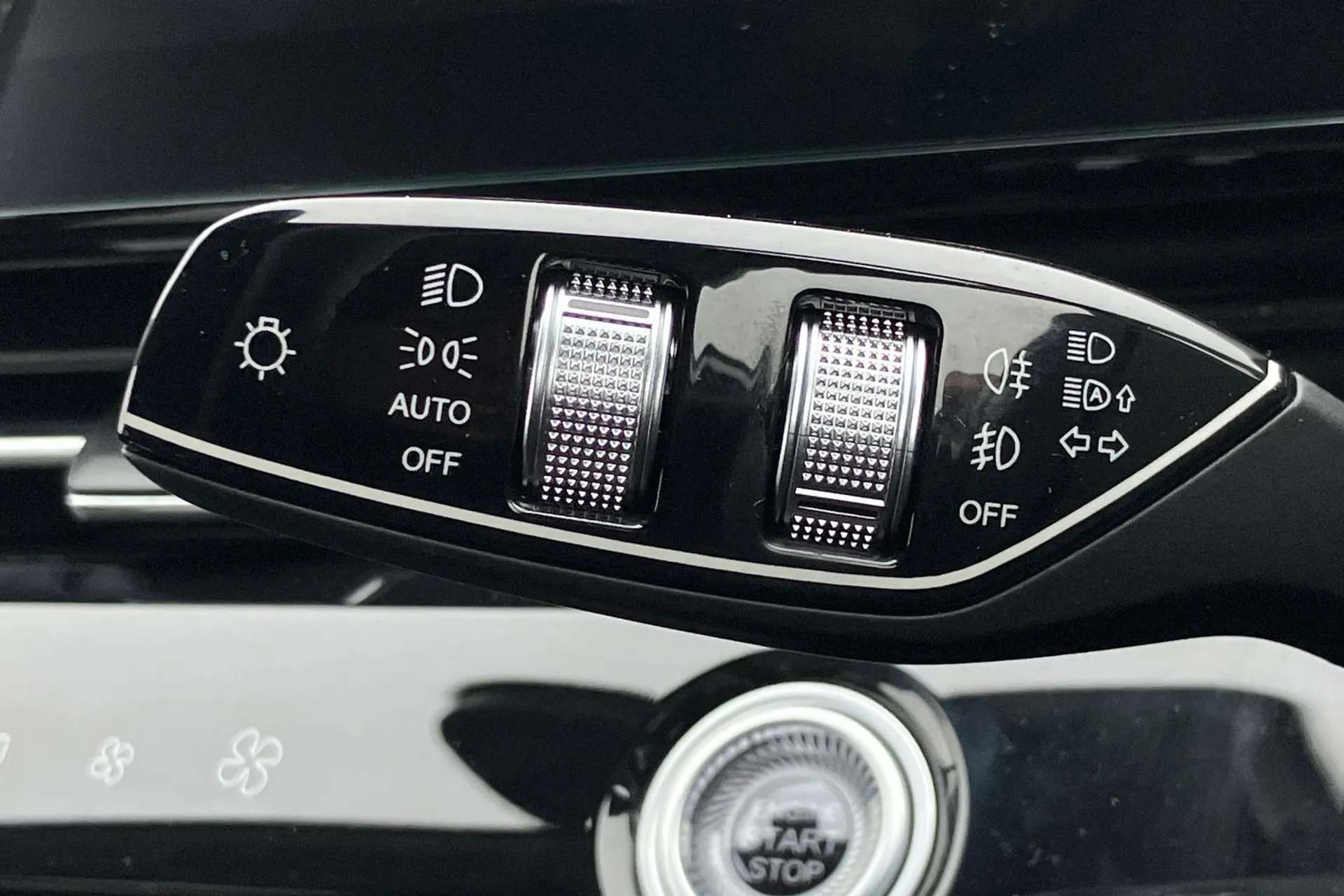 2025 OMODA 5 2025 OMODA 5