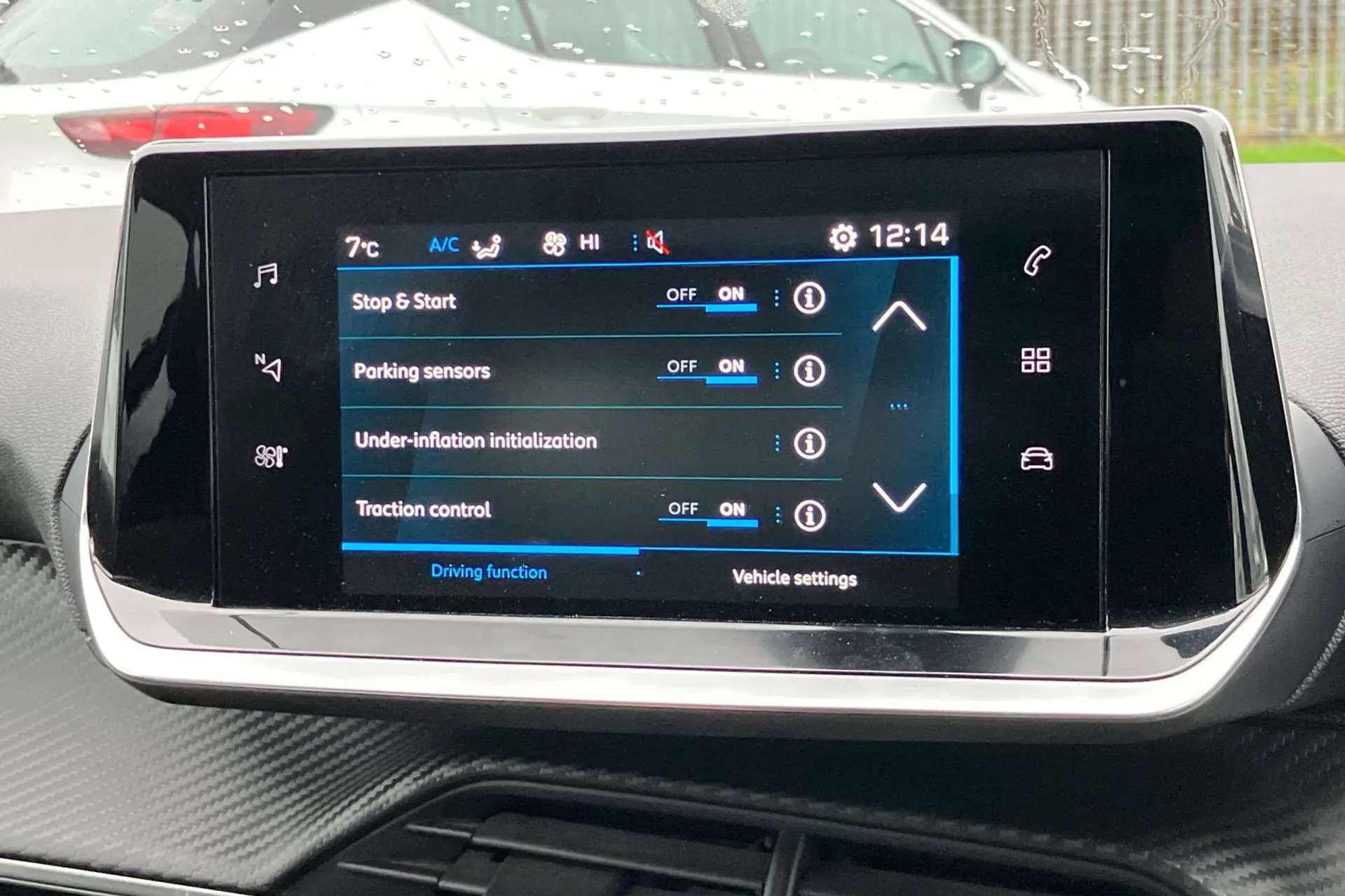 2021 PEUGEOT 208 2021 PEUGEOT 208