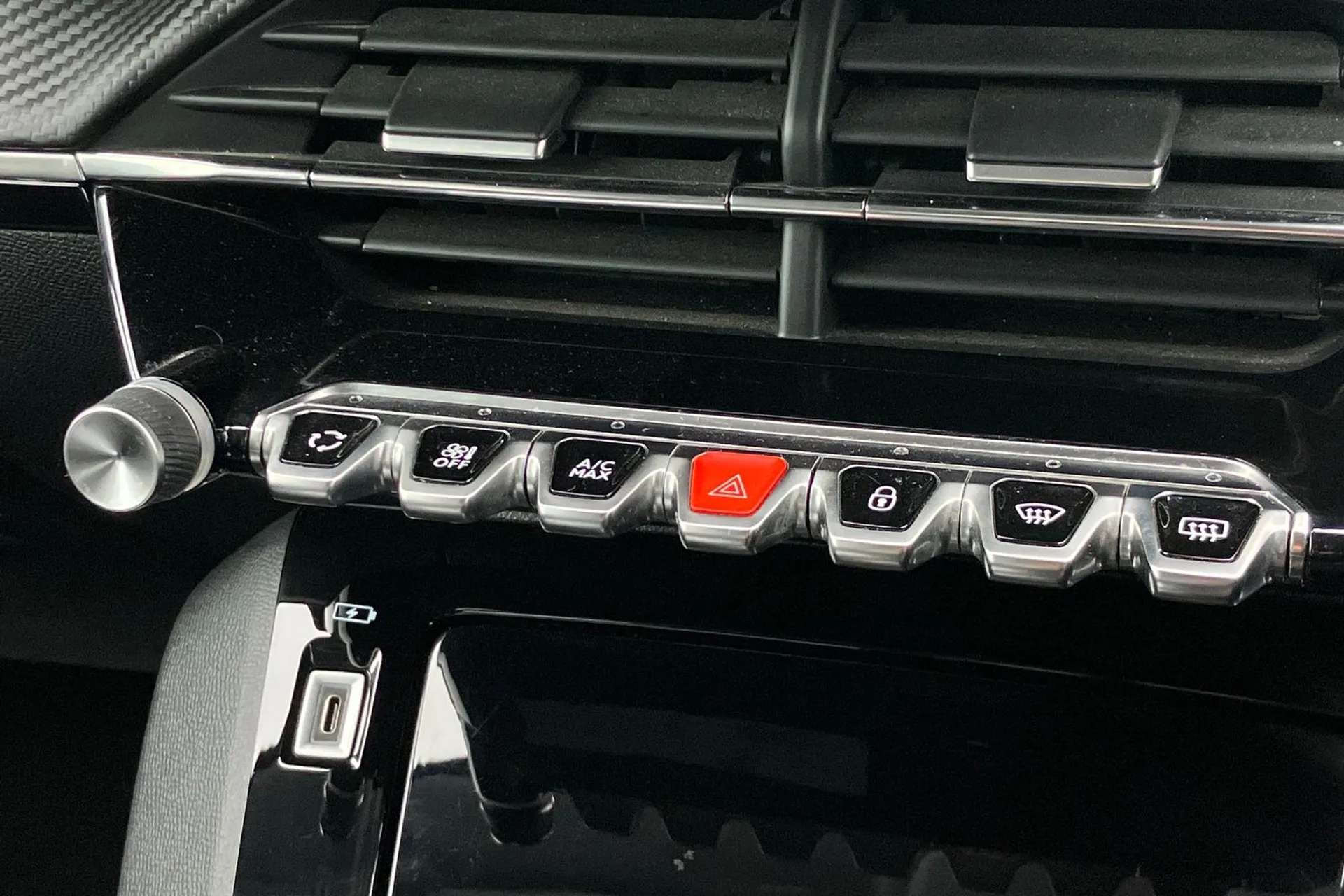 2021 PEUGEOT 208 2021 PEUGEOT 208