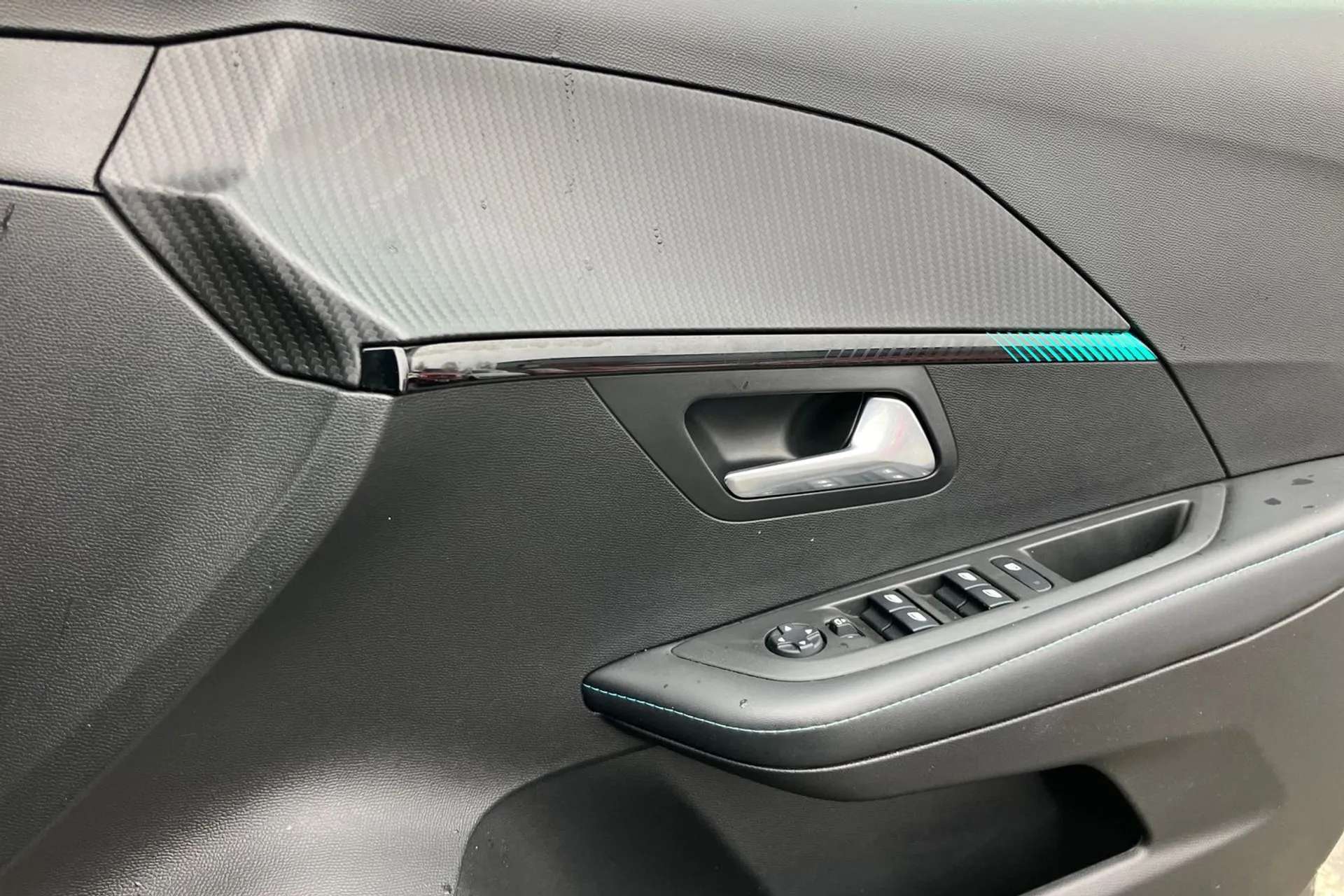 2021 PEUGEOT 208 2021 PEUGEOT 208