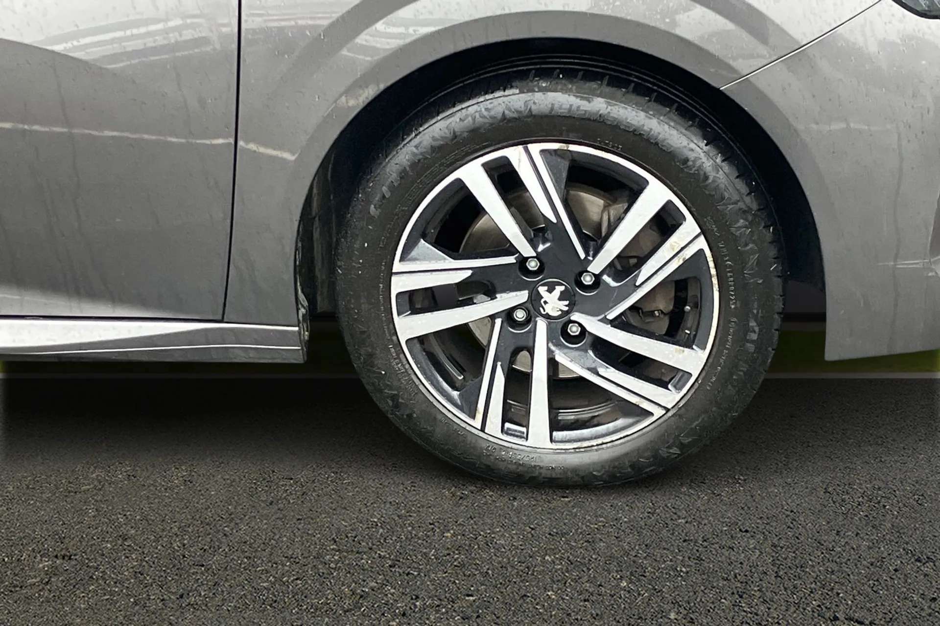 2021 PEUGEOT 208 2021 PEUGEOT 208