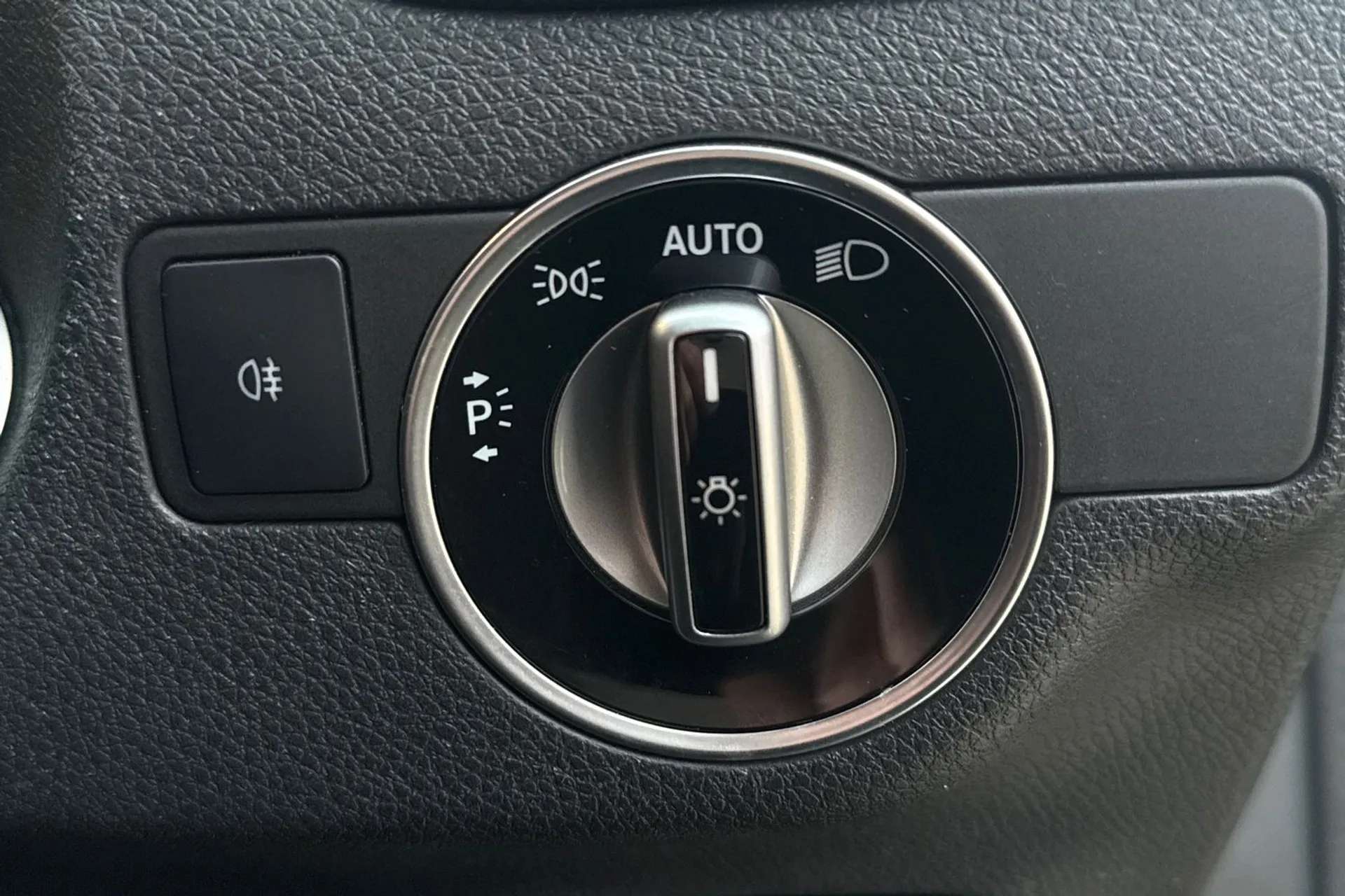 2017 MERCEDES-BENZ GLA 2017 MERCEDES-BENZ GLA