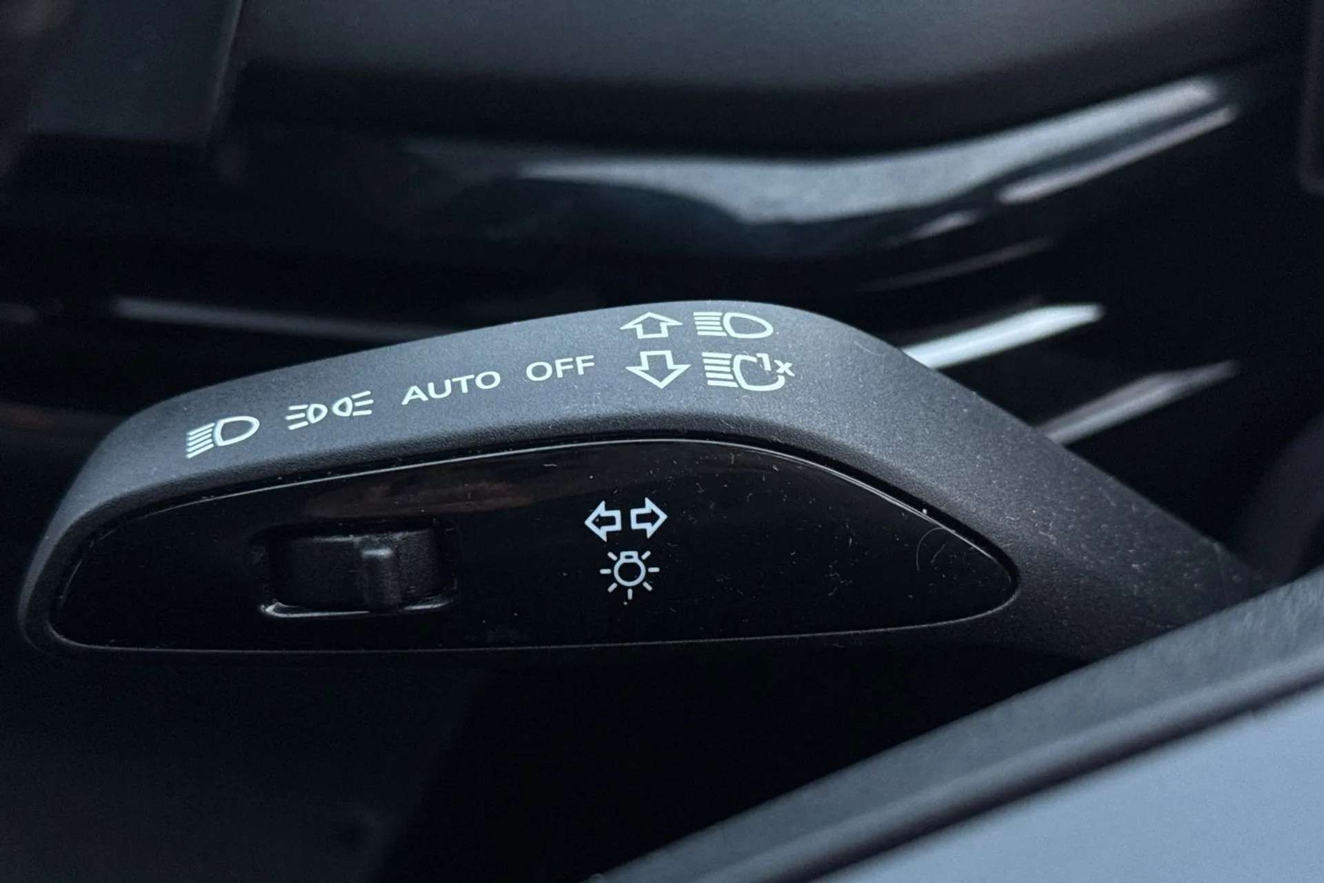 2024 MG MOTOR UK MG4 2024 MG MOTOR UK MG4