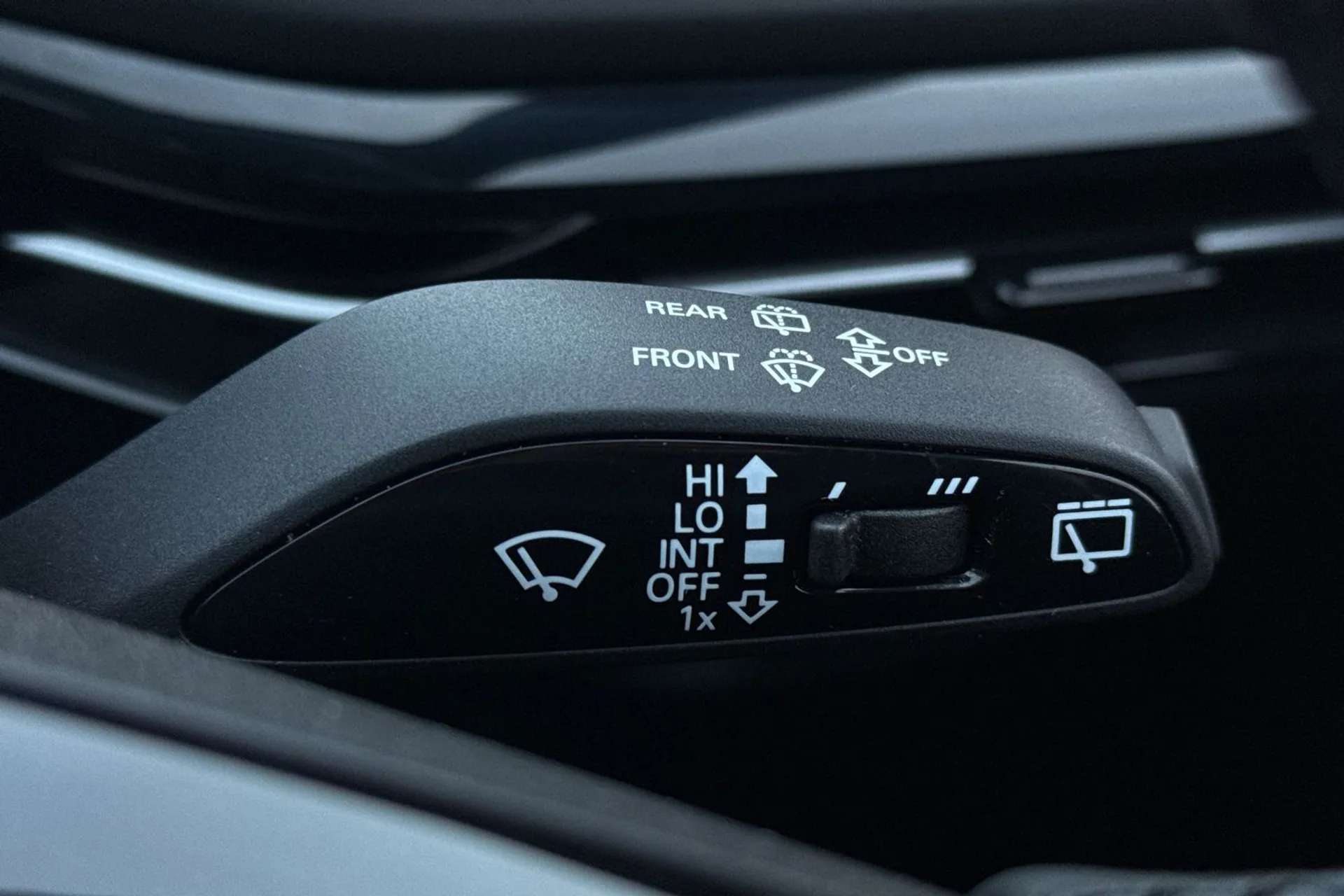 2024 MG MOTOR UK MG4 2024 MG MOTOR UK MG4