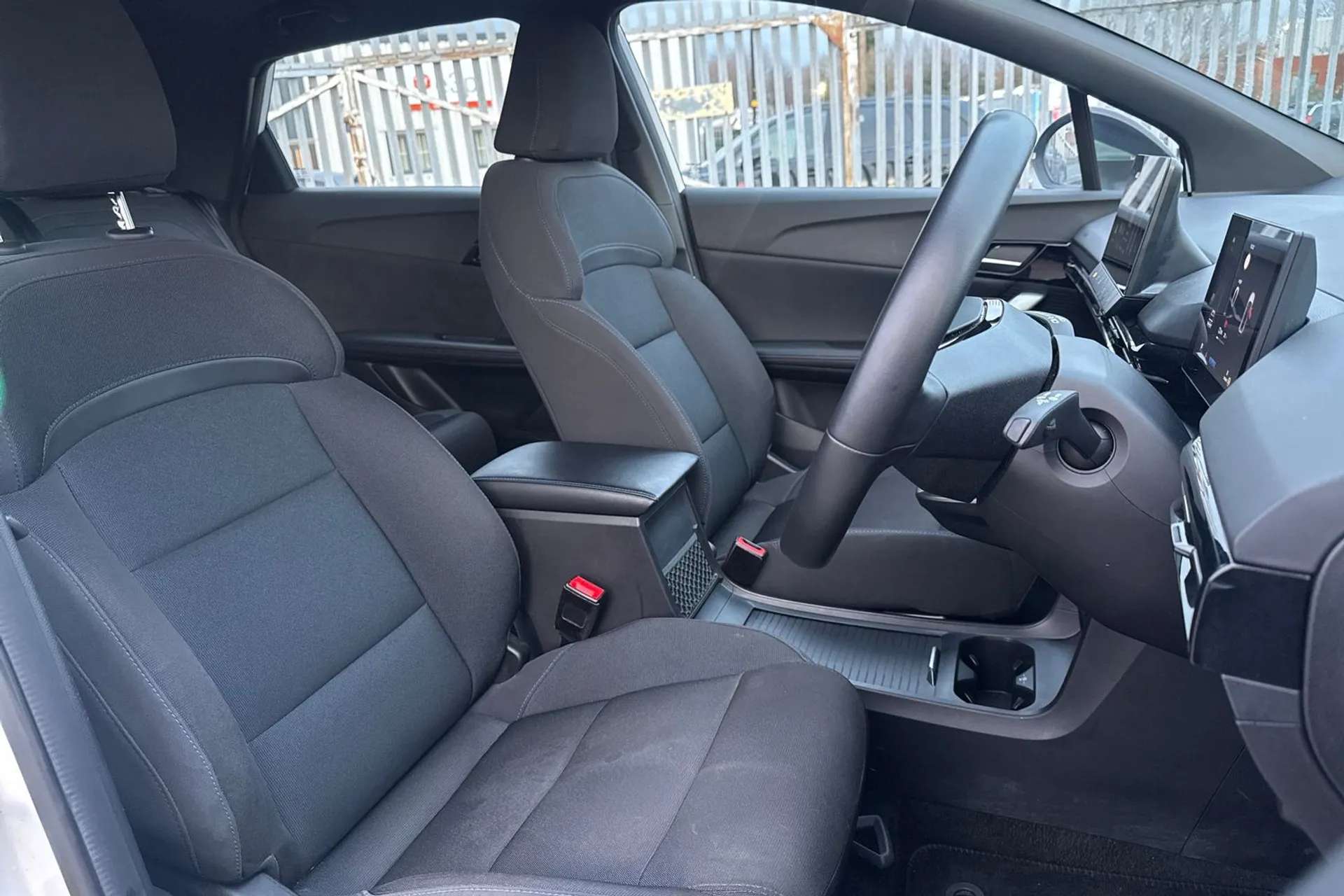 2024 MG MOTOR UK MG4 2024 MG MOTOR UK MG4