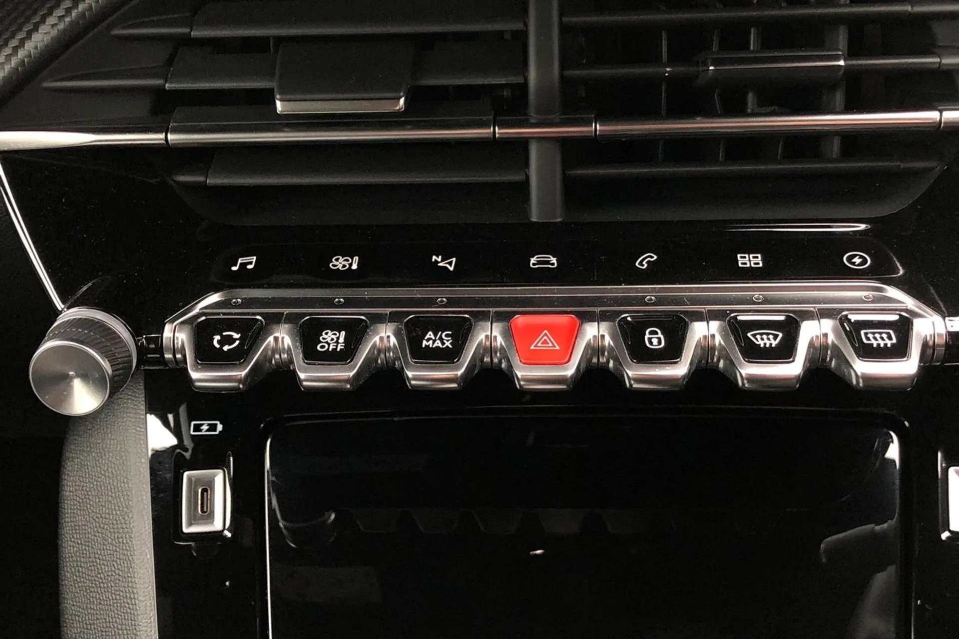 2022 PEUGEOT 2008 2022 PEUGEOT 2008