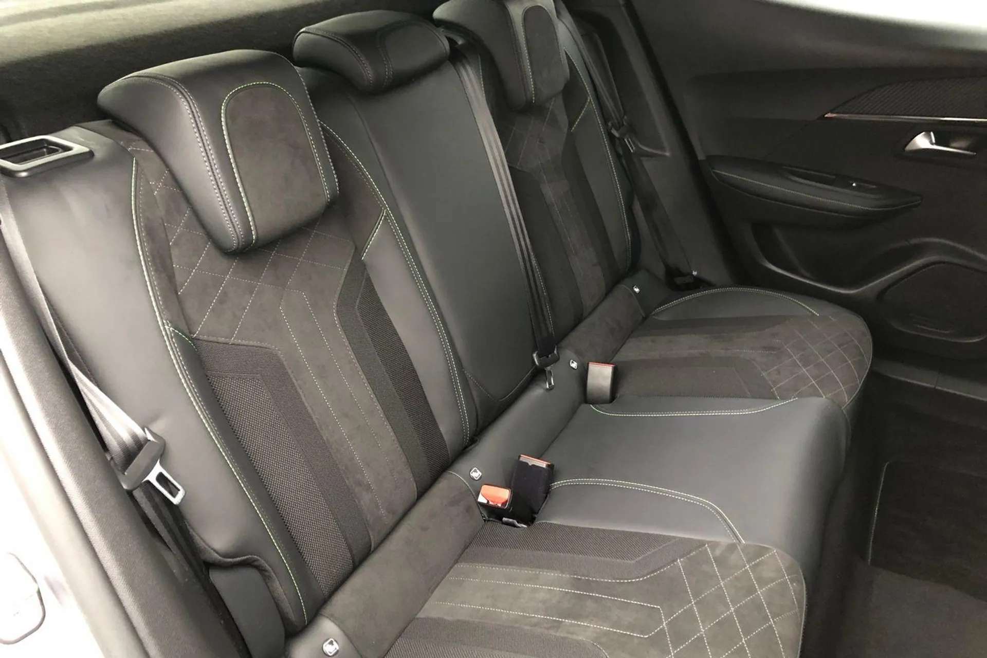 2022 PEUGEOT 2008 2022 PEUGEOT 2008