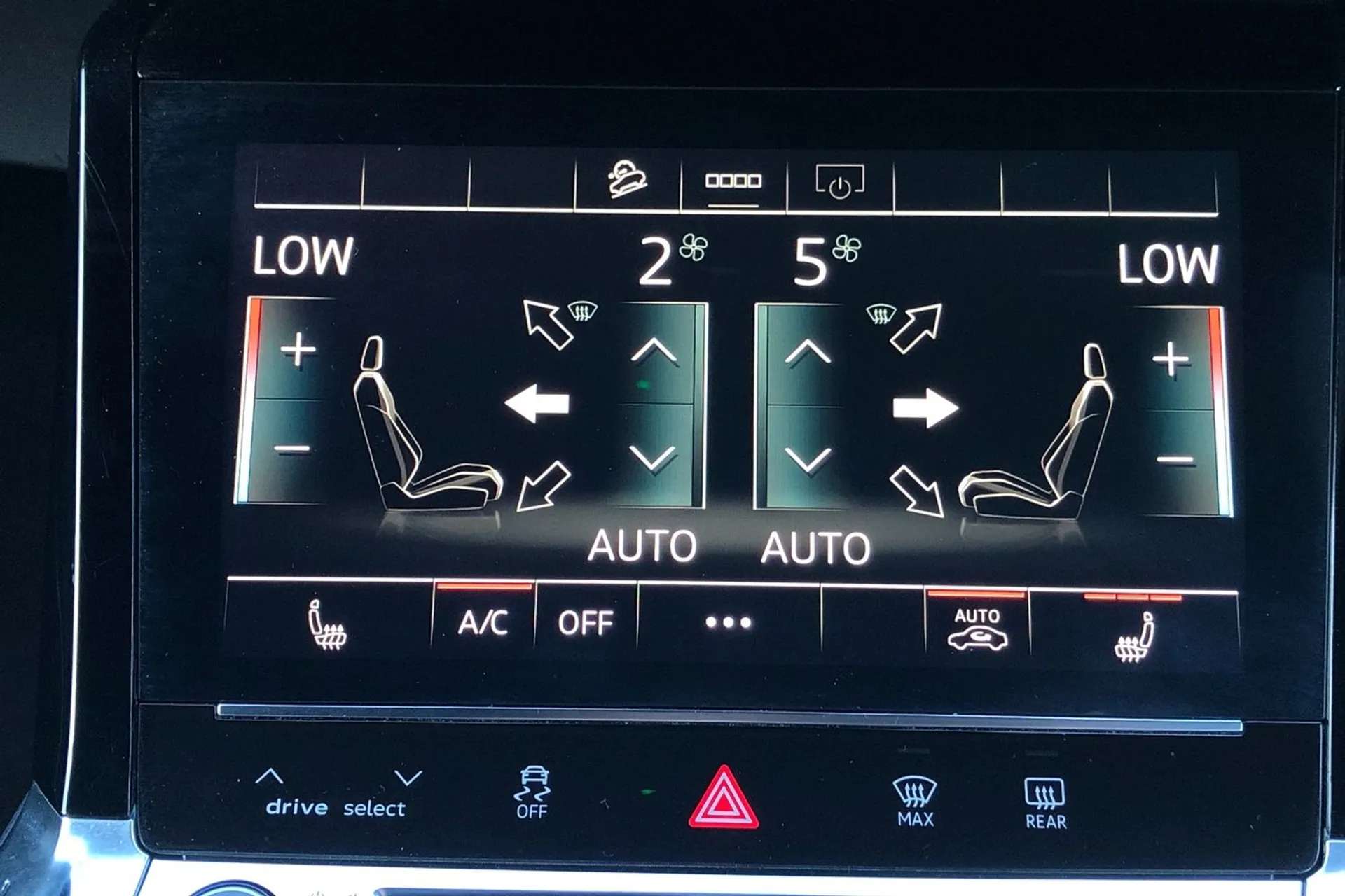 2021 AUDI E-TRON 2021 AUDI E-TRON