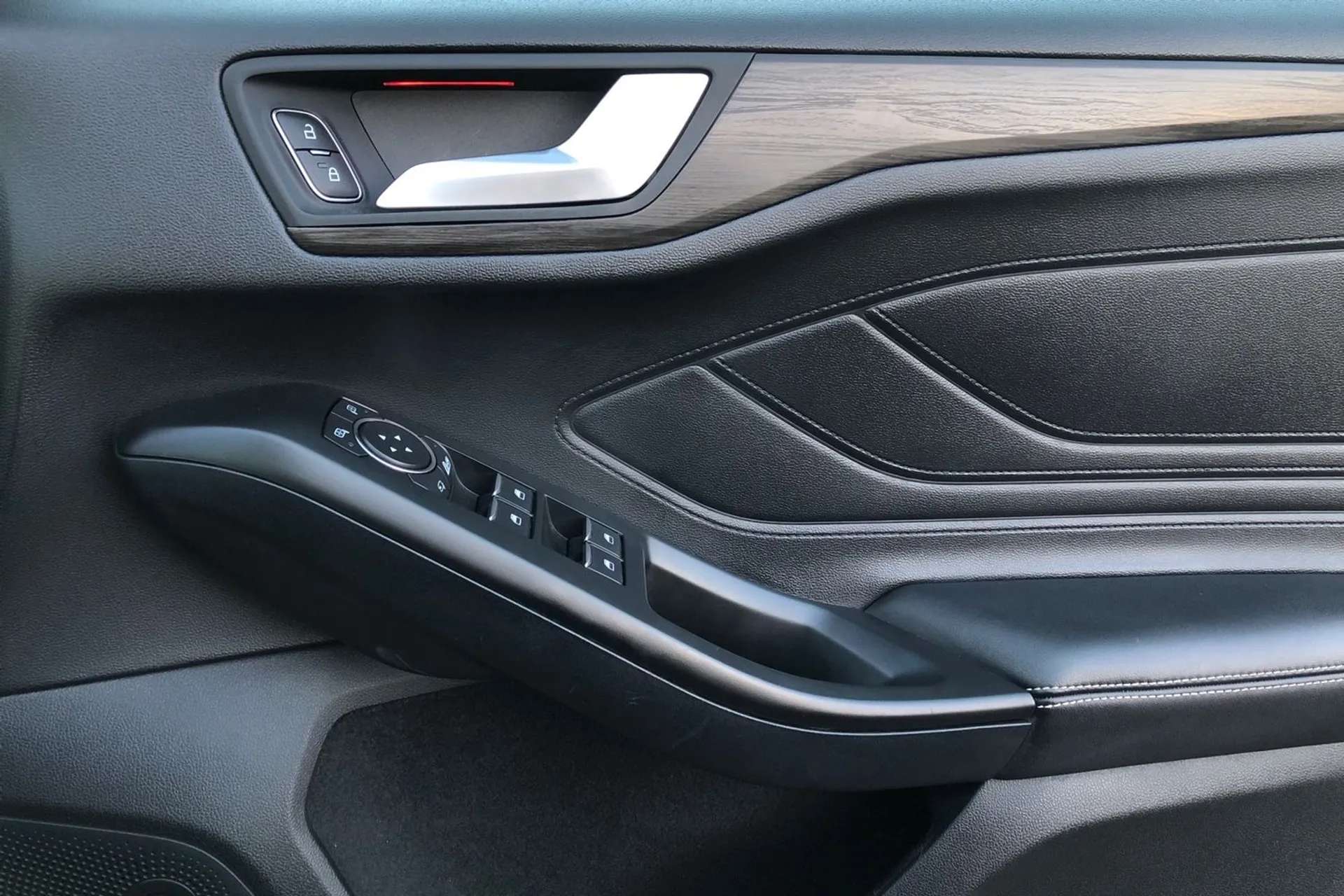 2019 FORD FOCUS VIGNALE 2019 FORD FOCUS VIGNALE