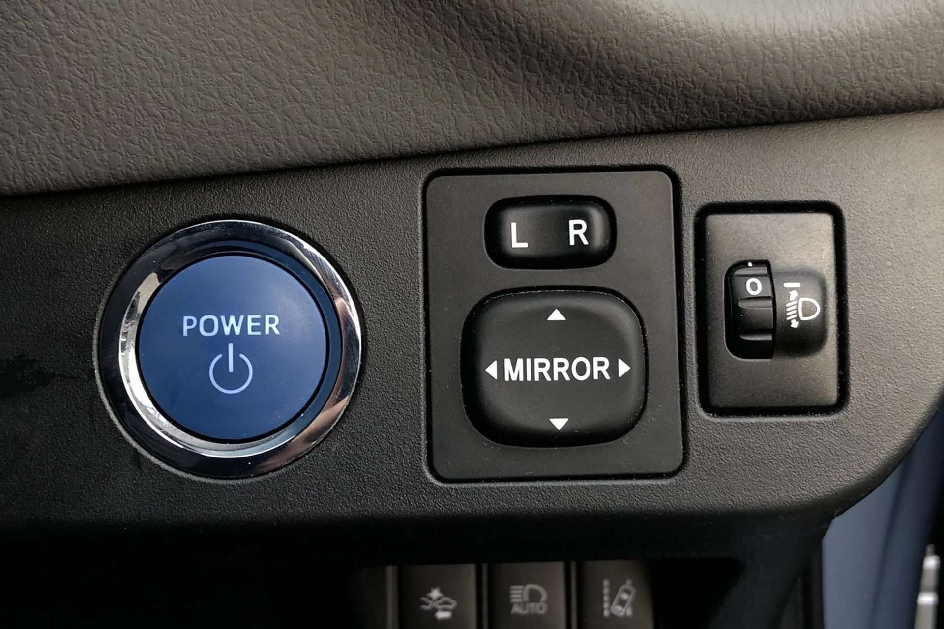 2017 TOYOTA YARIS 2017 TOYOTA YARIS