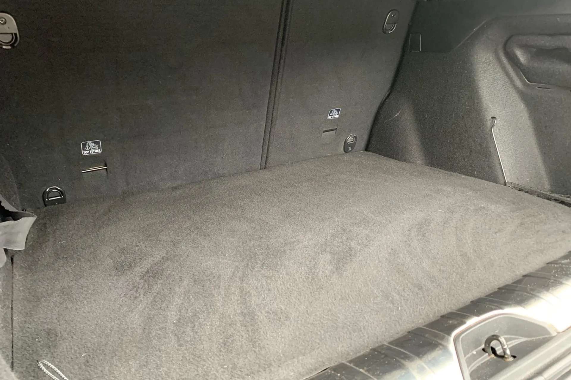 2017 PEUGEOT 2008 2017 PEUGEOT 2008