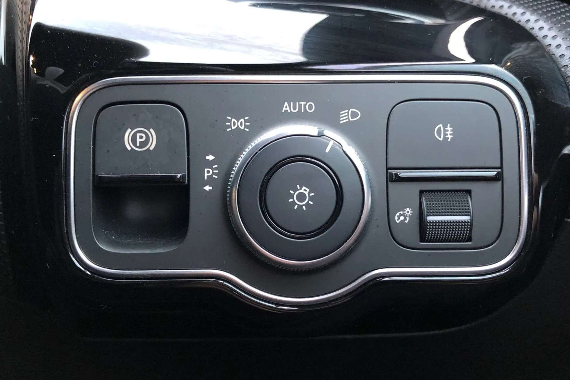 2019 MERCEDES-BENZ A CLASS 2019 MERCEDES-BENZ A CLASS