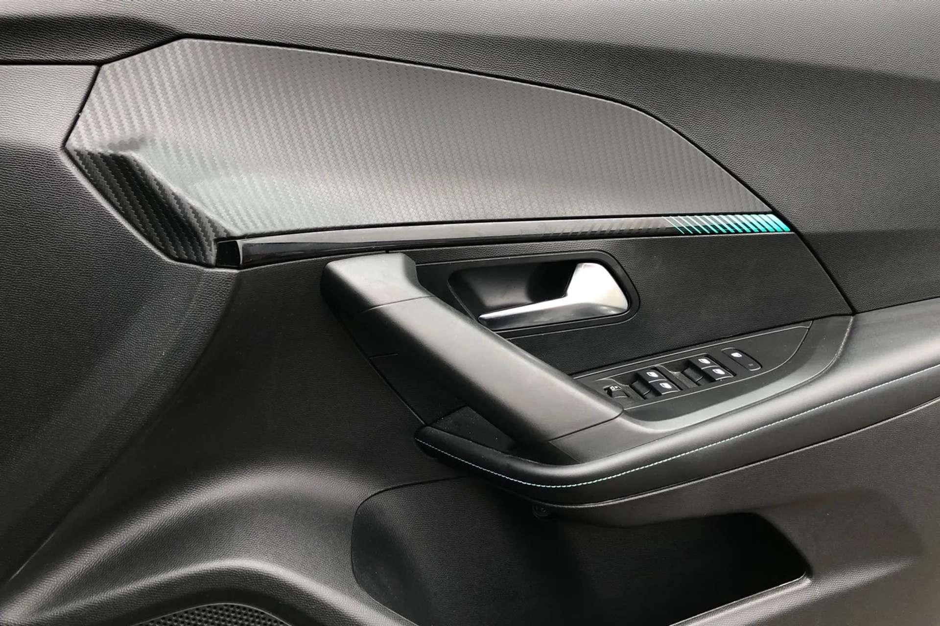 2022 PEUGEOT 2008 2022 PEUGEOT 2008