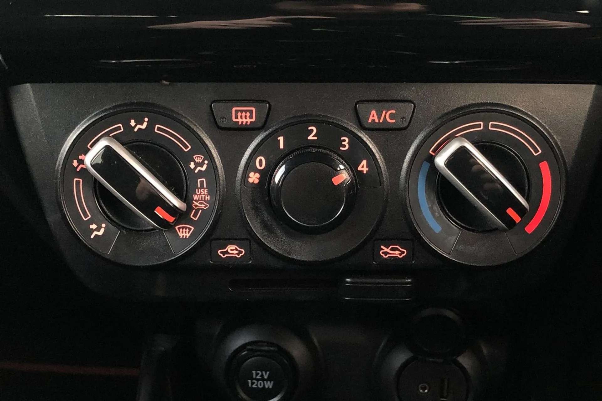 2020 SUZUKI SWIFT 2020 SUZUKI SWIFT