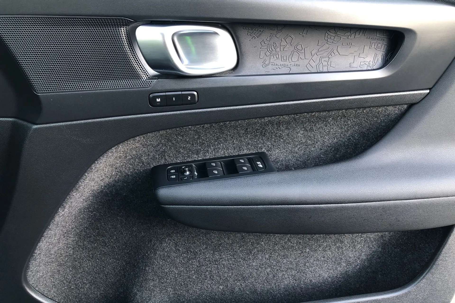 2022 VOLVO XC40 2022 VOLVO XC40