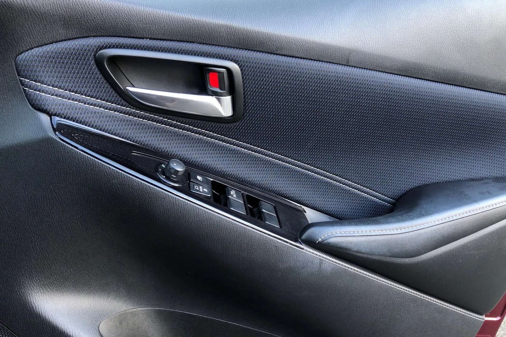 2020 MAZDA MAZDA2 2020 MAZDA MAZDA2