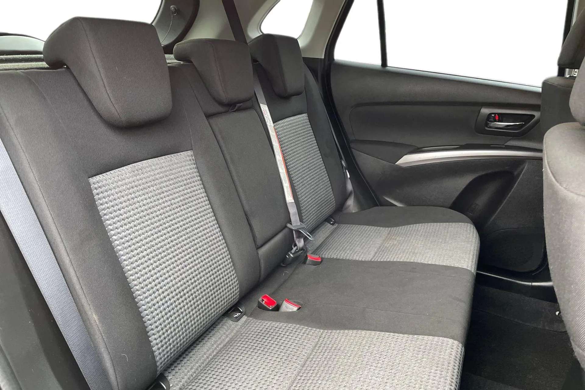 2023 SUZUKI S-CROSS 2023 SUZUKI S-CROSS