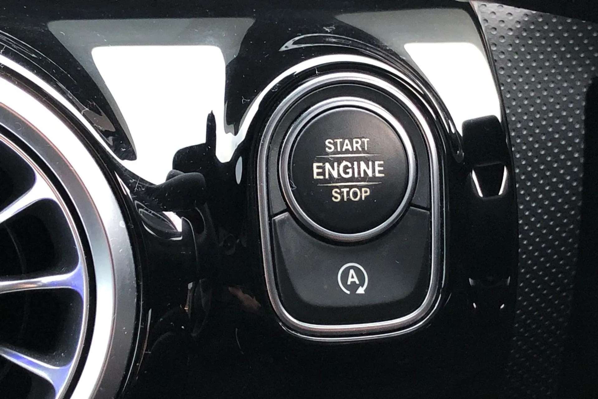 2018 MERCEDES-BENZ A CLASS 2018 MERCEDES-BENZ A CLASS