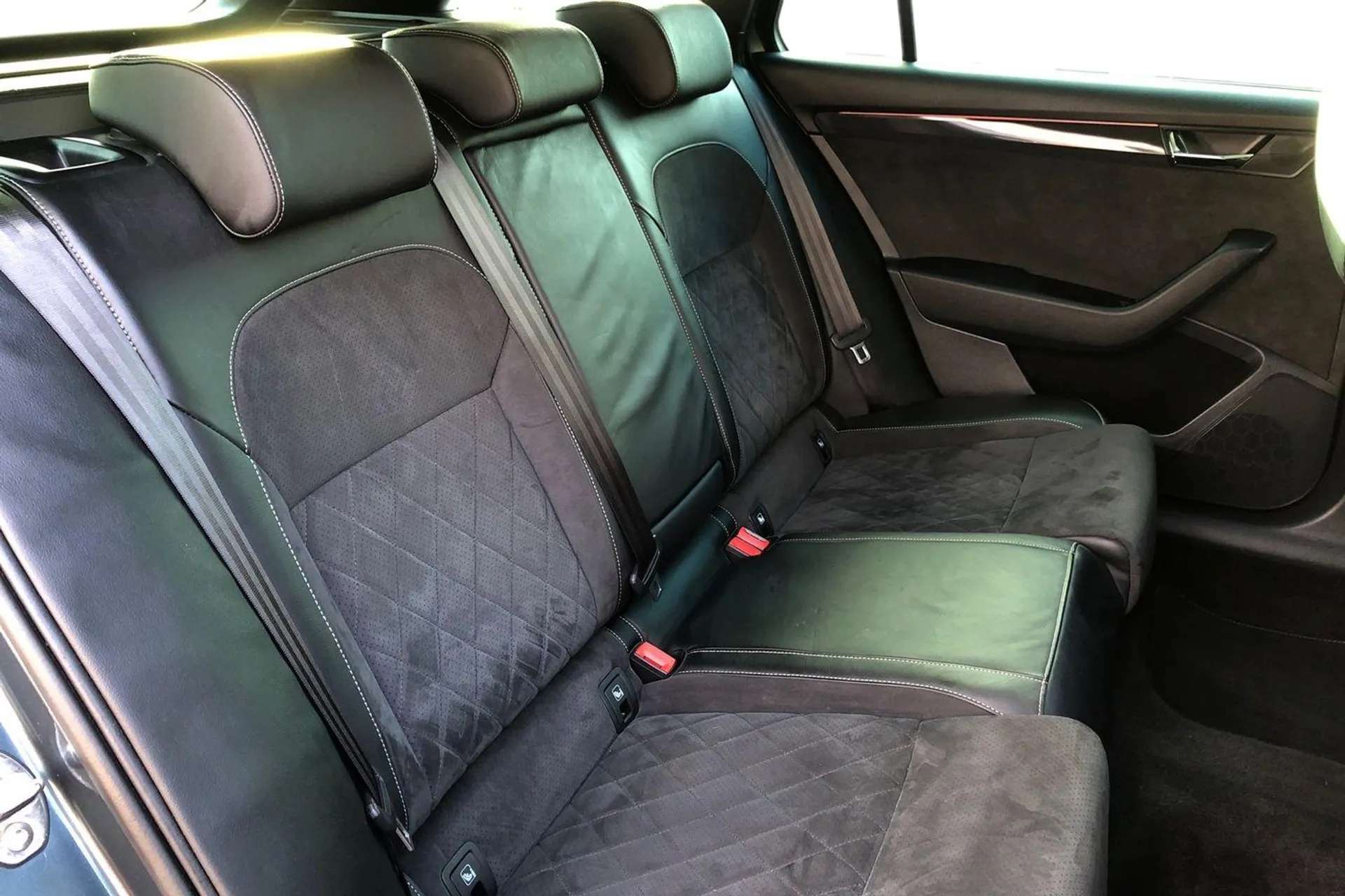 2019 SKODA SUPERB 2019 SKODA SUPERB