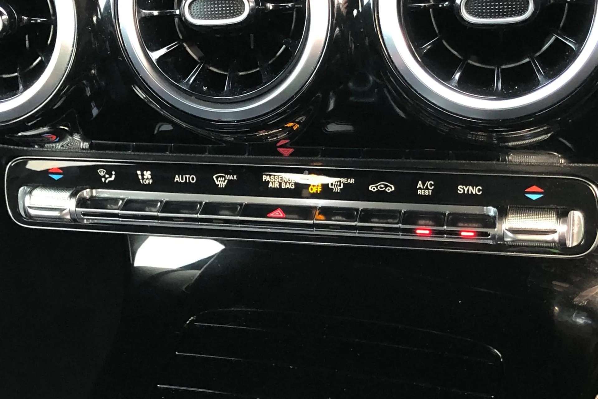 2019 MERCEDES-BENZ A CLASS 2019 MERCEDES-BENZ A CLASS