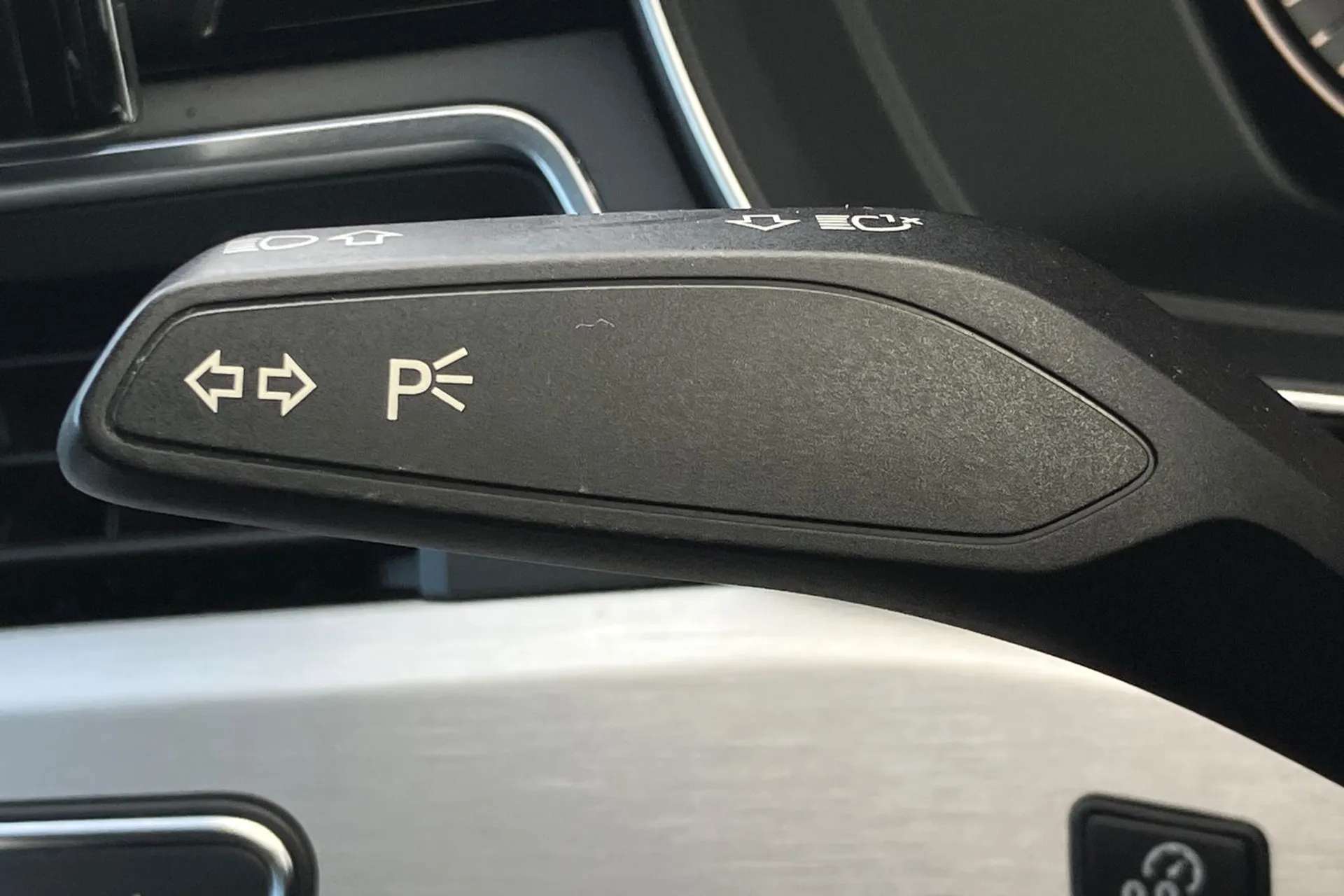 2020 AUDI A4 2020 AUDI A4