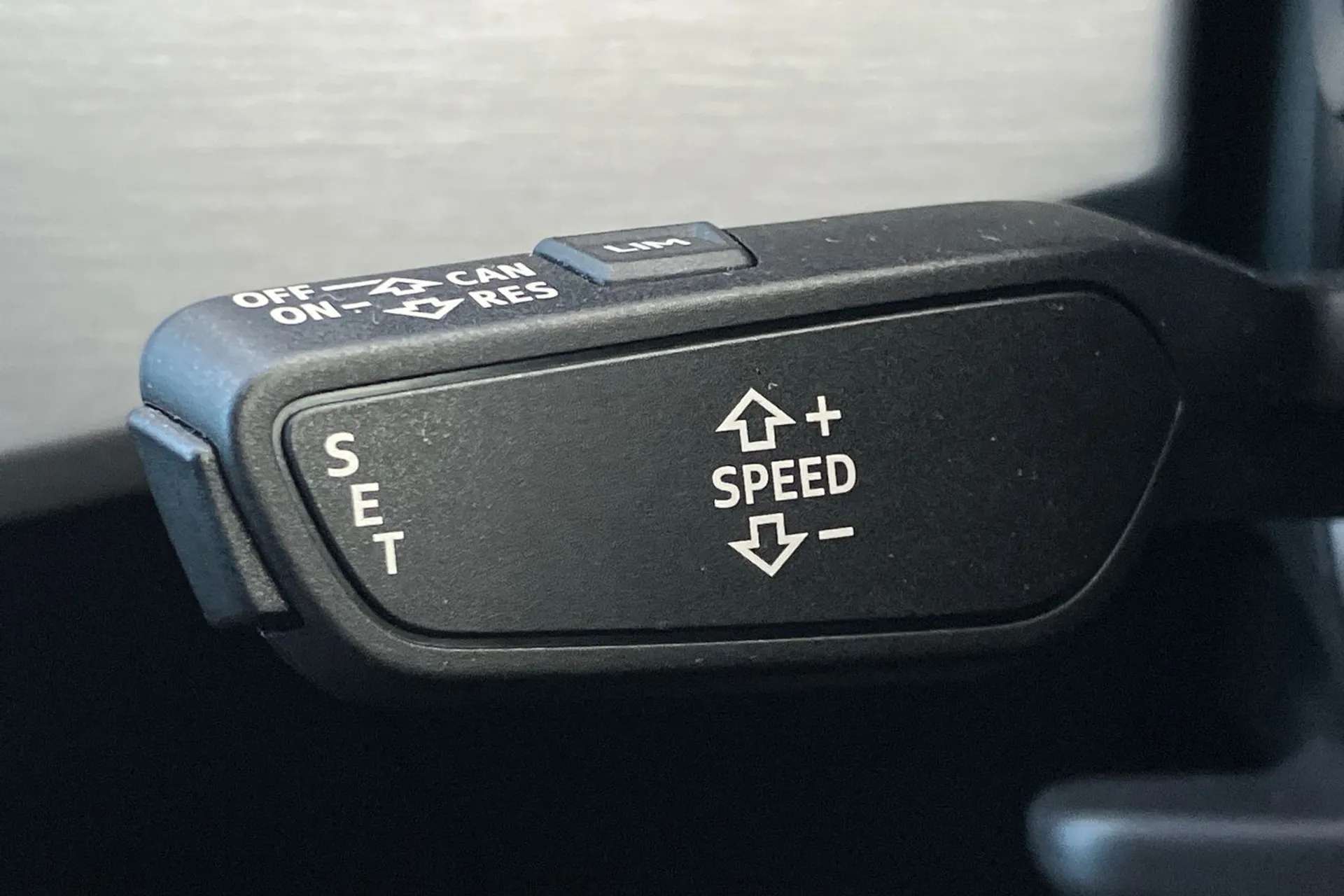 2020 AUDI A4 2020 AUDI A4