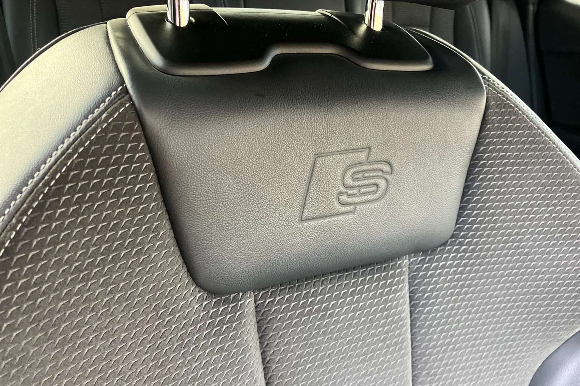 2020 AUDI A4 2020 AUDI A4