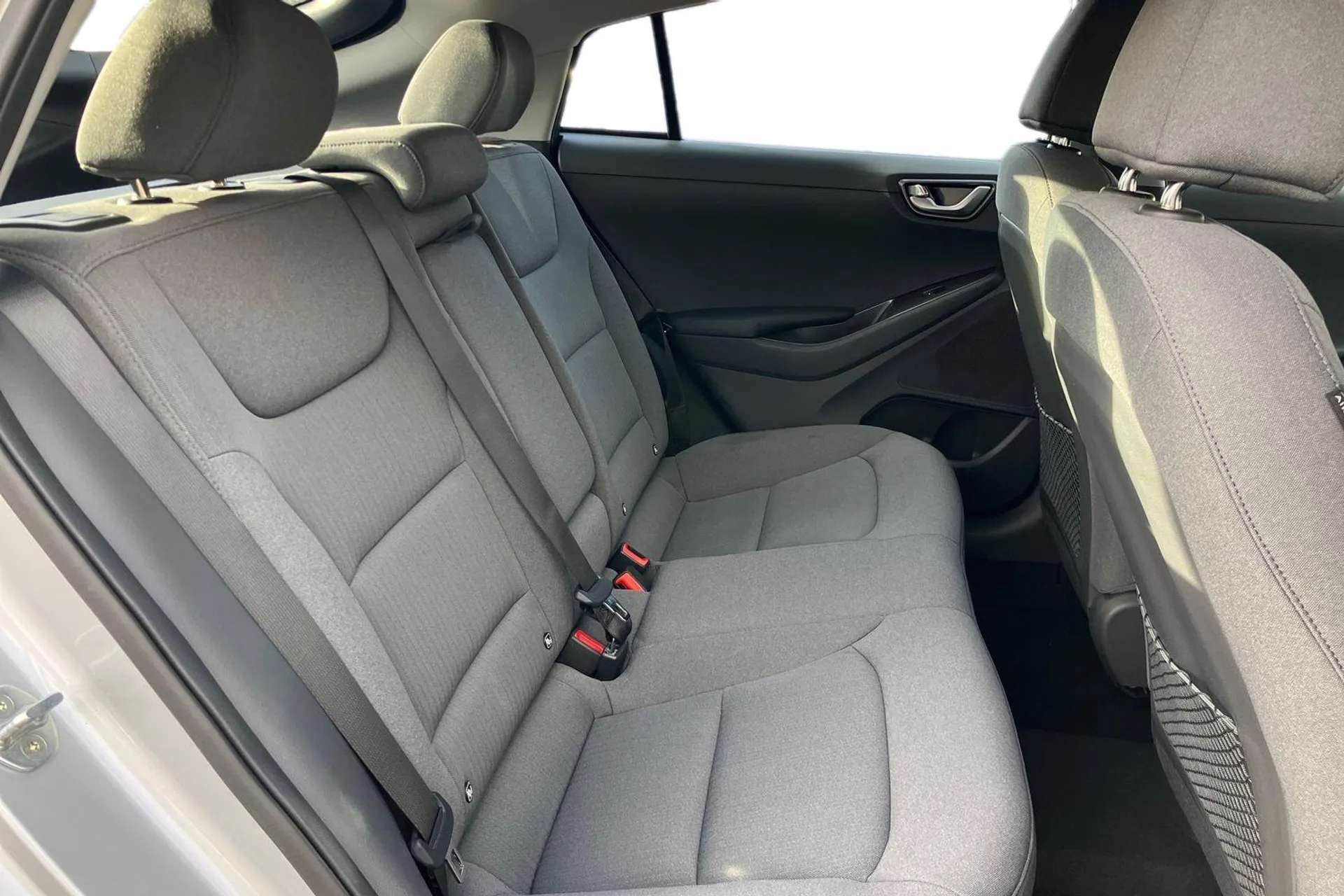 2022 HYUNDAI IONIQ 2022 HYUNDAI IONIQ