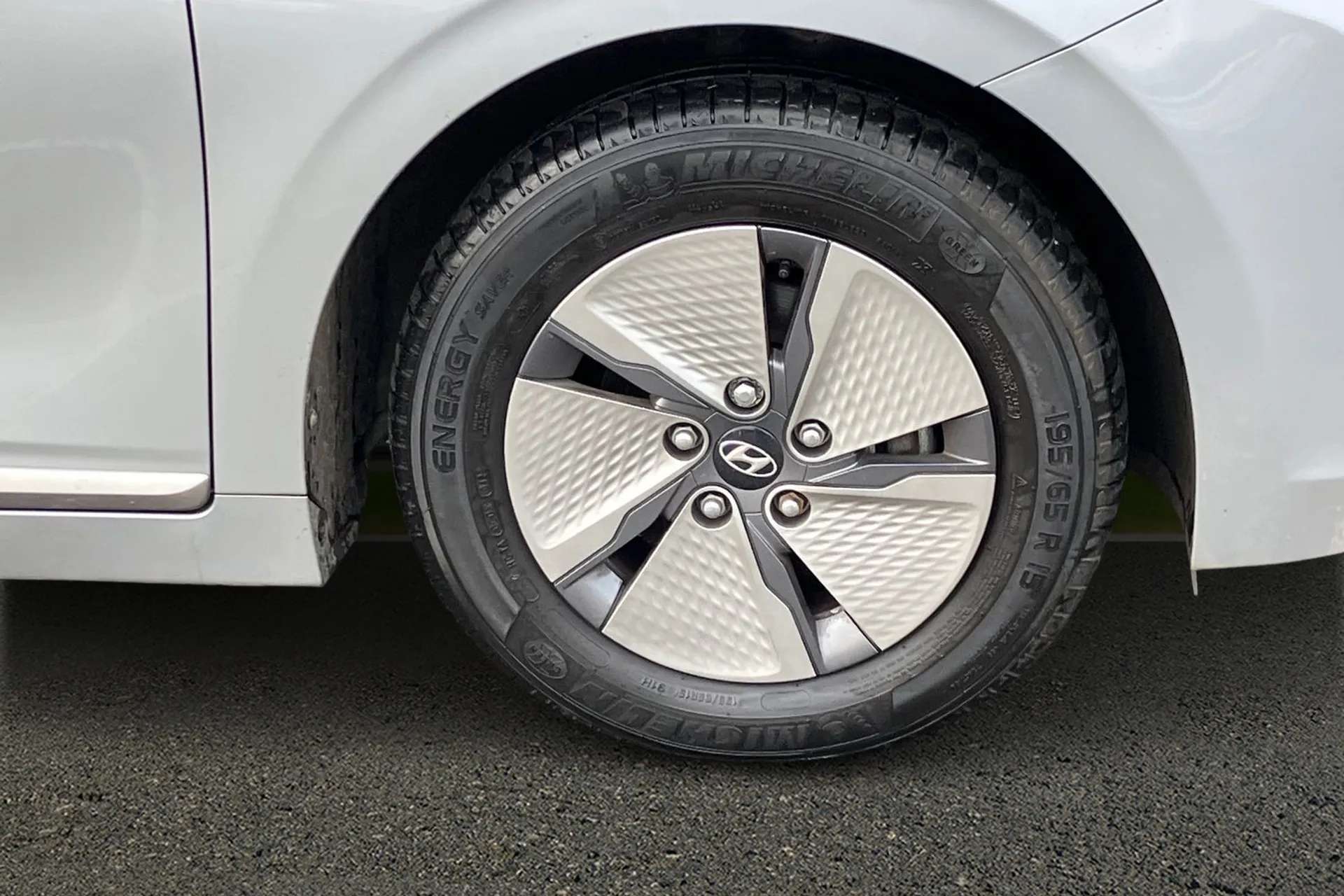 2022 HYUNDAI IONIQ 2022 HYUNDAI IONIQ