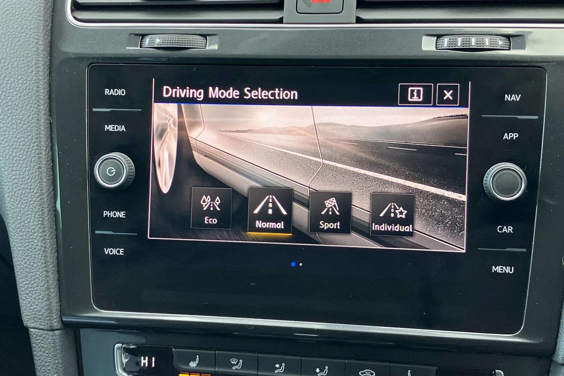 2020 VOLKSWAGEN GOLF 2020 VOLKSWAGEN GOLF