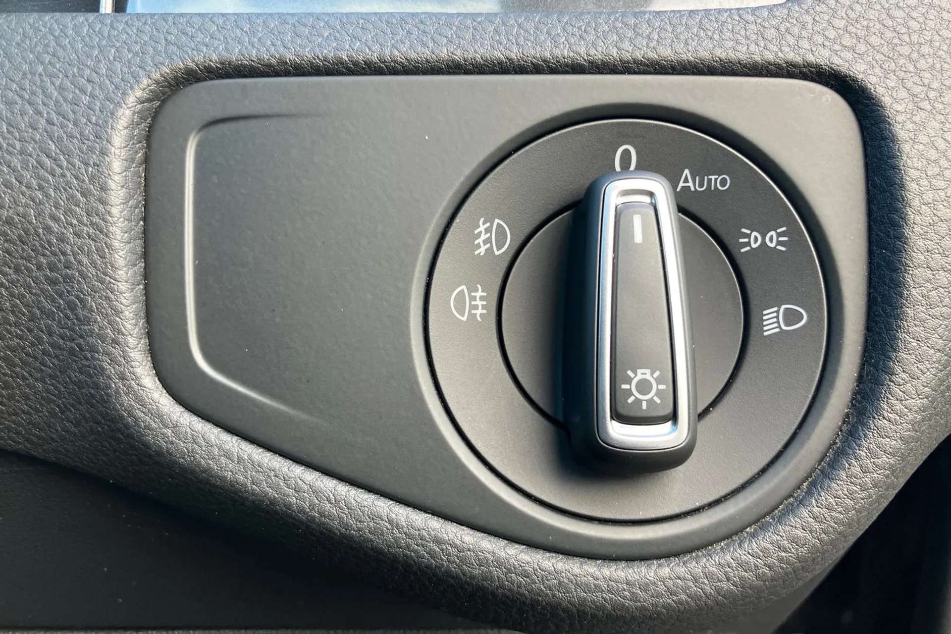 2020 VOLKSWAGEN GOLF 2020 VOLKSWAGEN GOLF