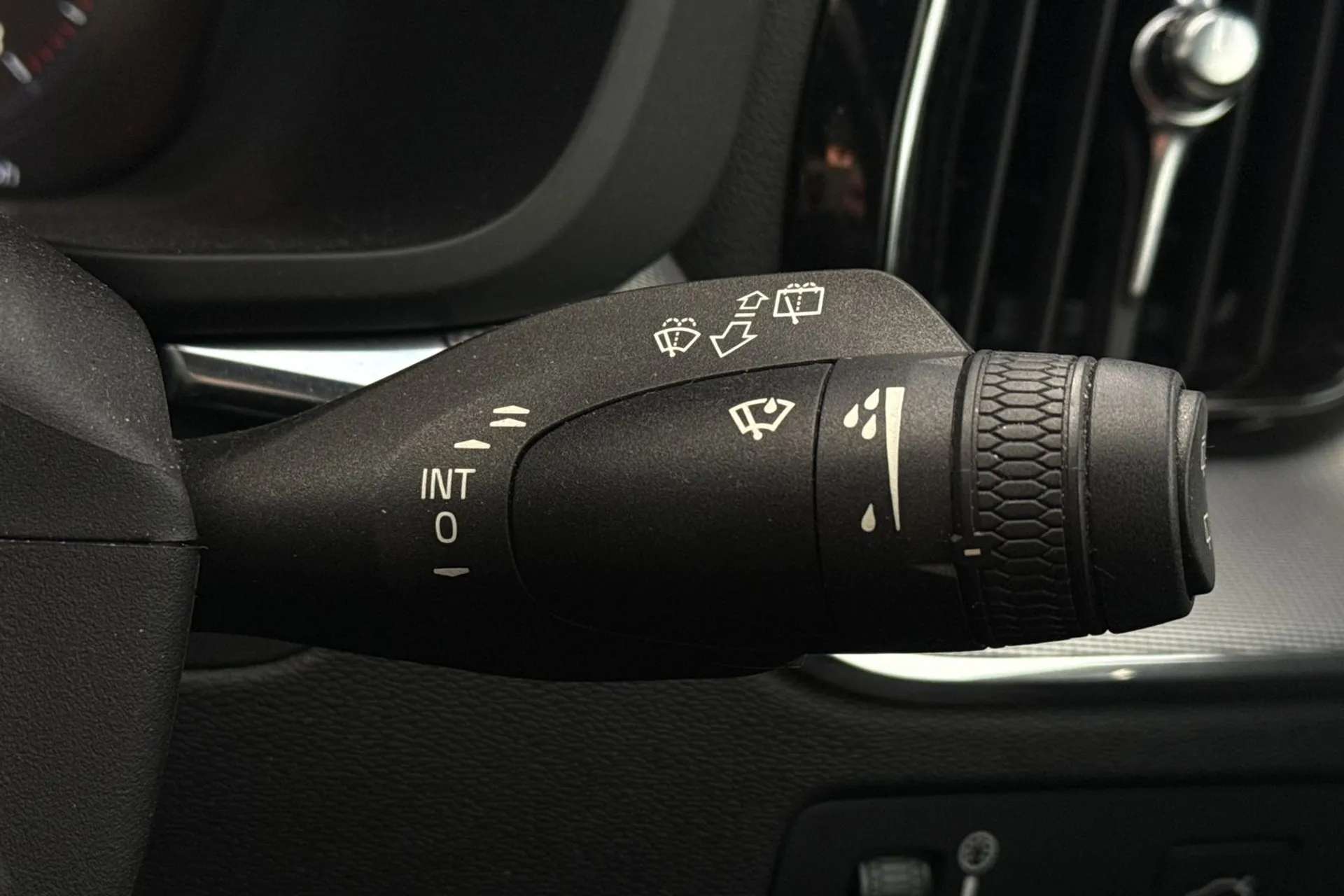 2019 VOLVO XC60 2019 VOLVO XC60