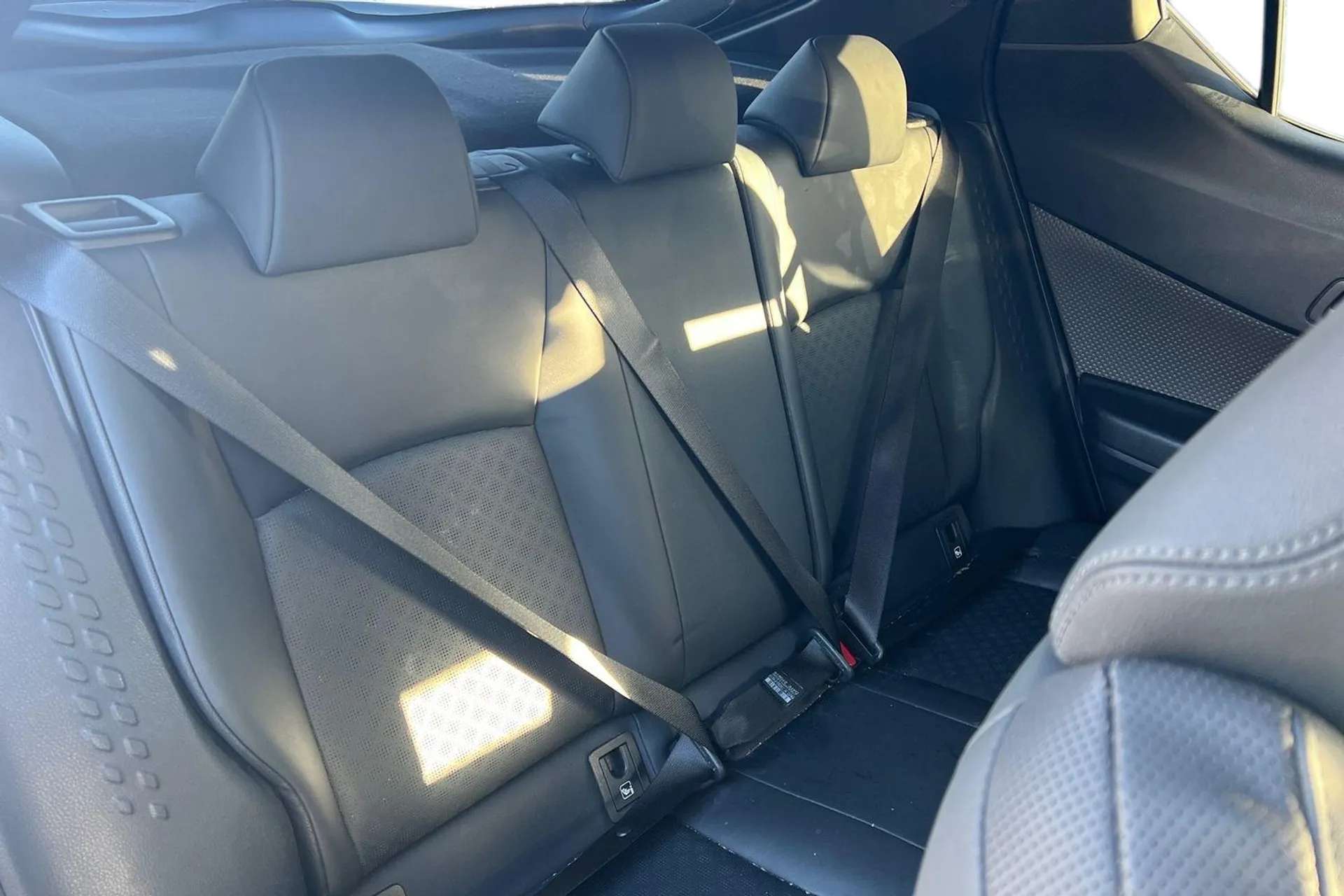 2020 TOYOTA C-HR 2020 TOYOTA C-HR