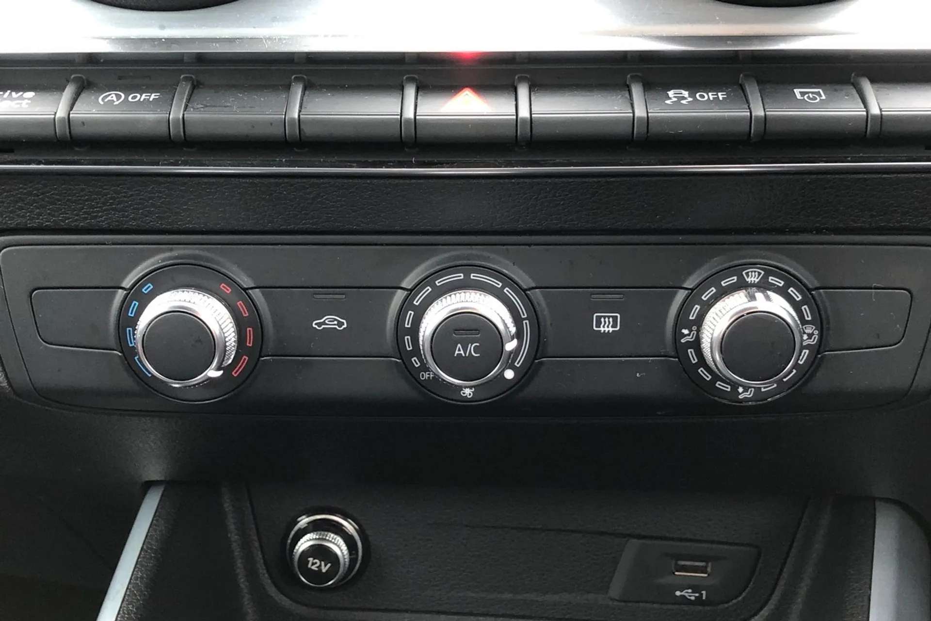 2020 AUDI Q2 2020 AUDI Q2