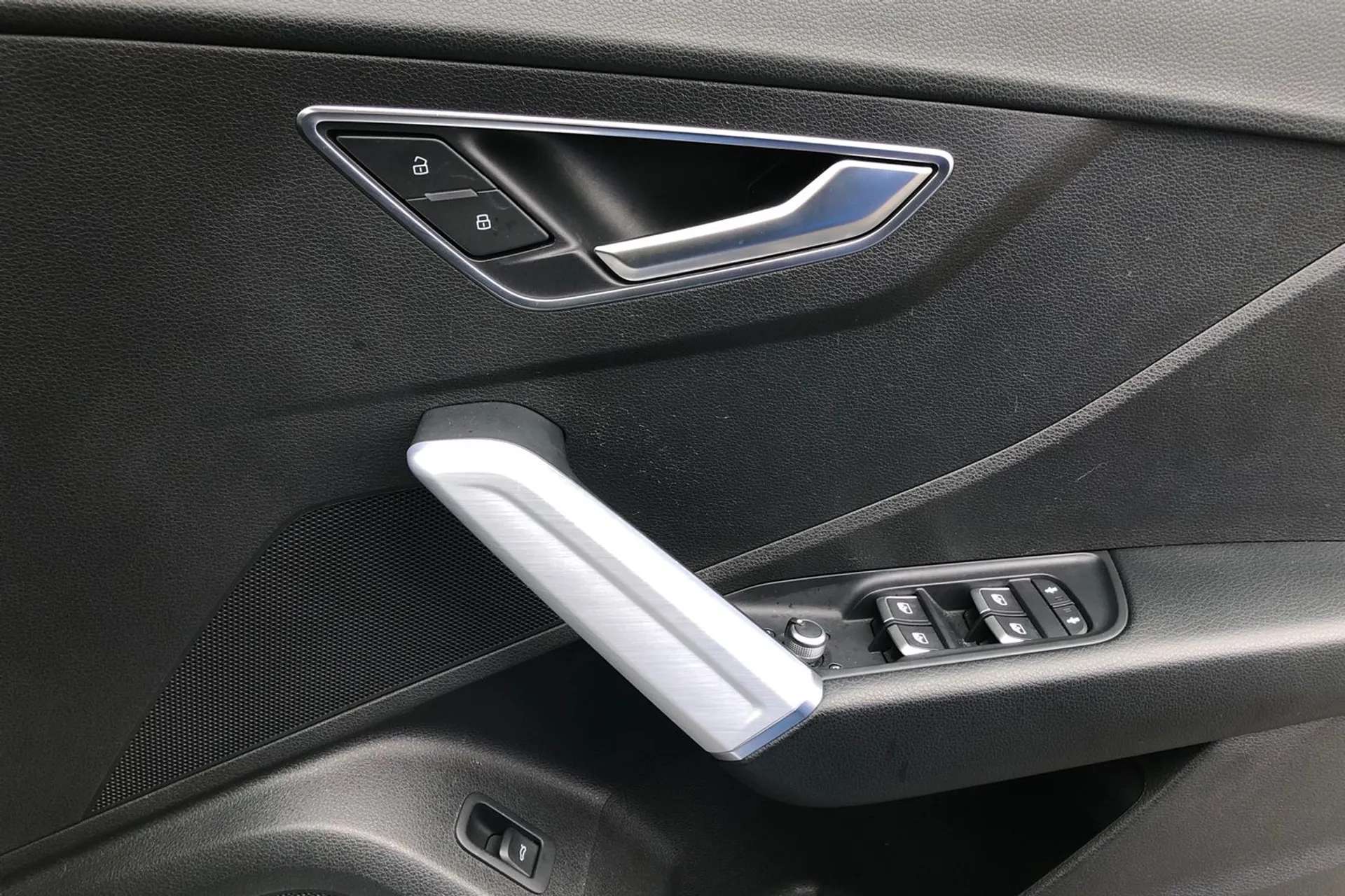 2020 AUDI Q2 2020 AUDI Q2