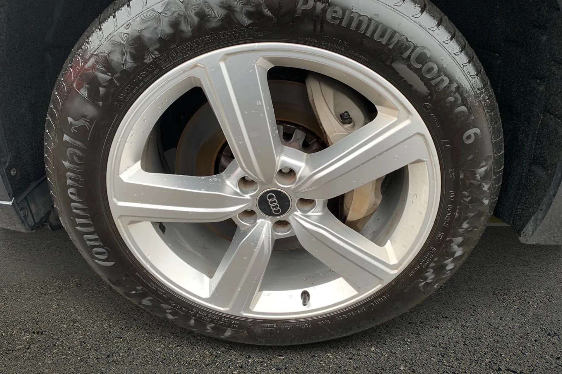 2021 AUDI E-TRON 2021 AUDI E-TRON