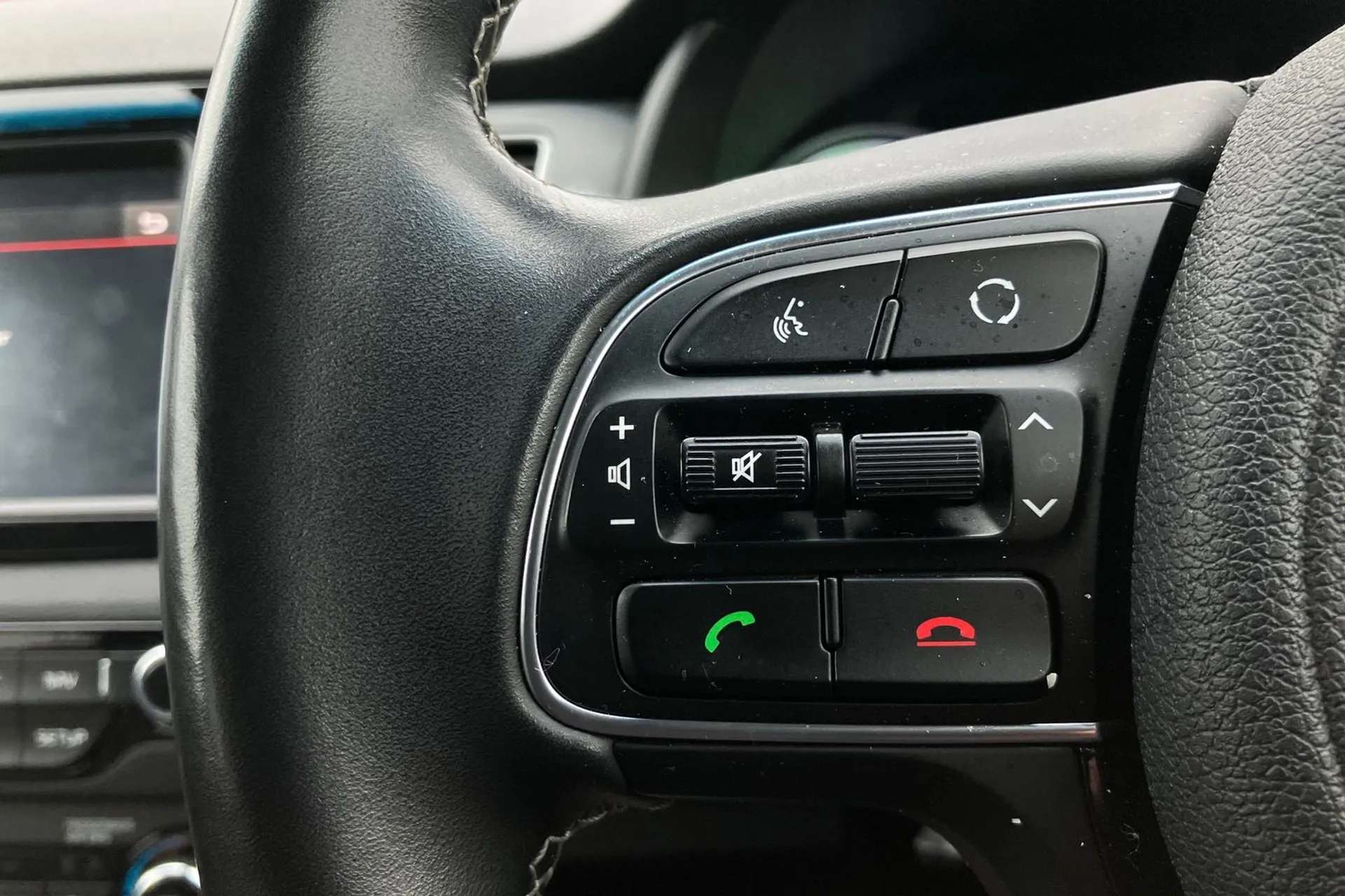 2018 KIA NIRO 2018 KIA NIRO