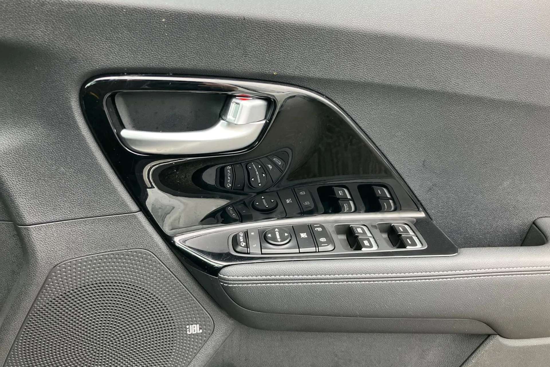 2018 KIA NIRO 2018 KIA NIRO