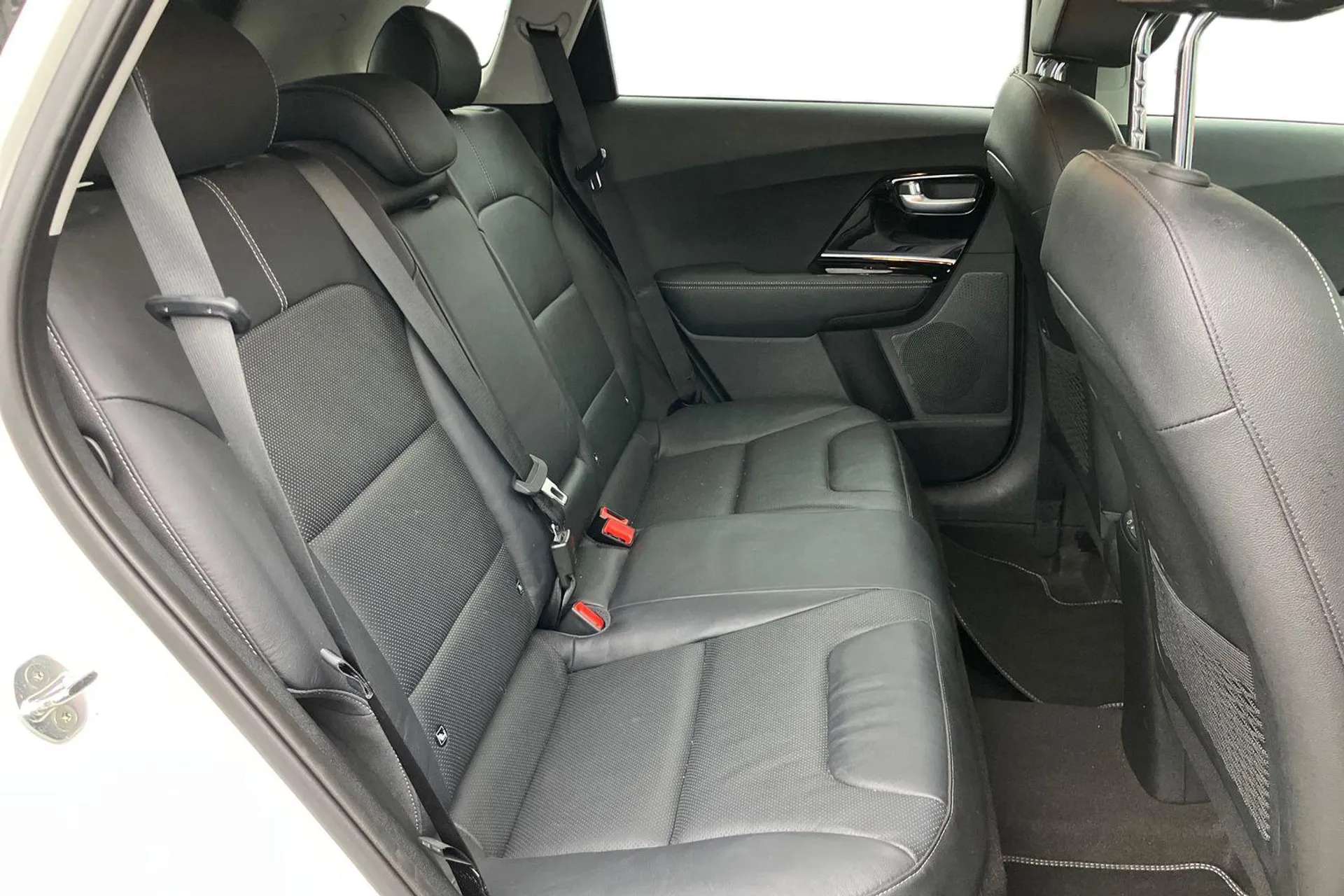 2018 KIA NIRO 2018 KIA NIRO