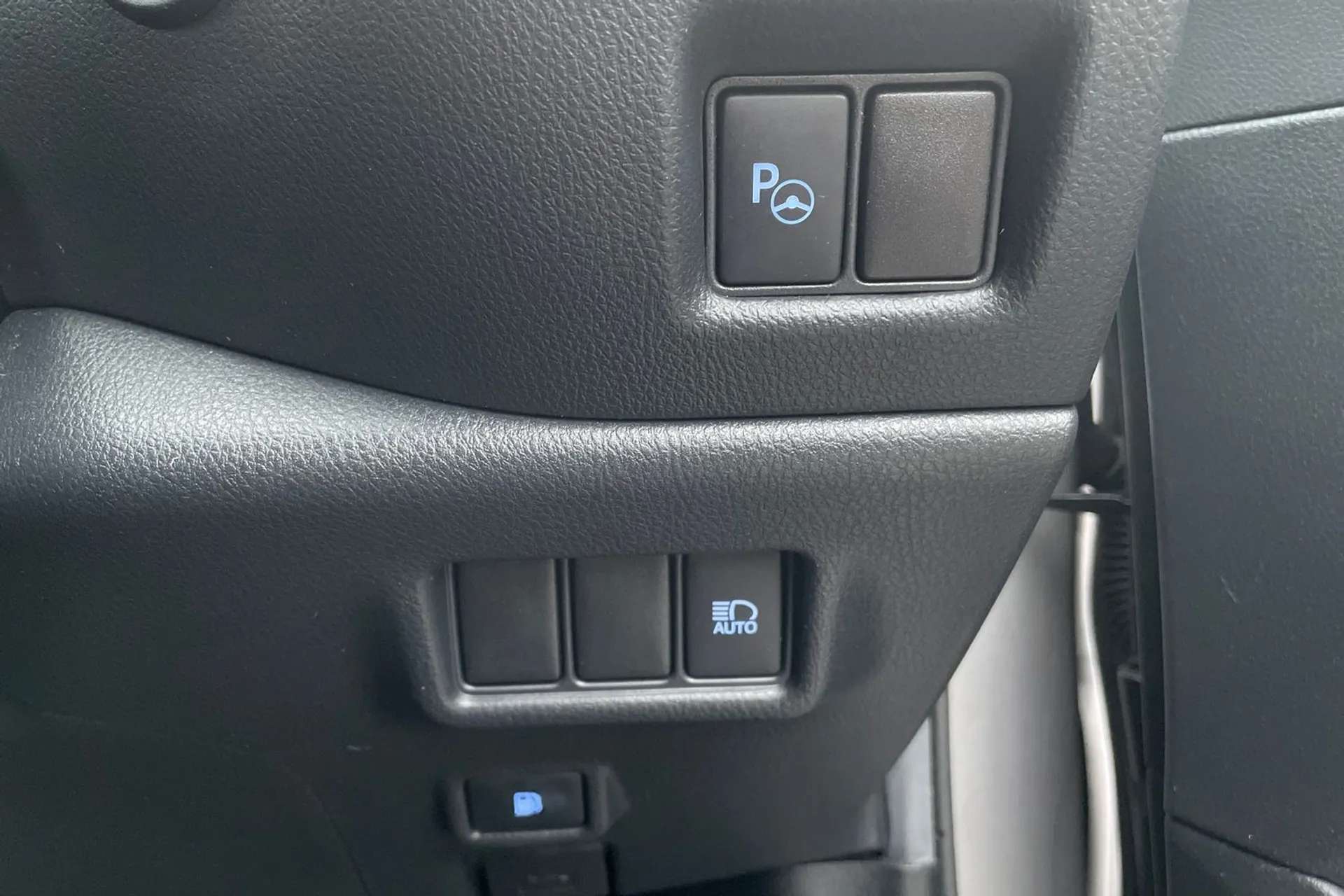 2020 TOYOTA C-HR 2020 TOYOTA C-HR