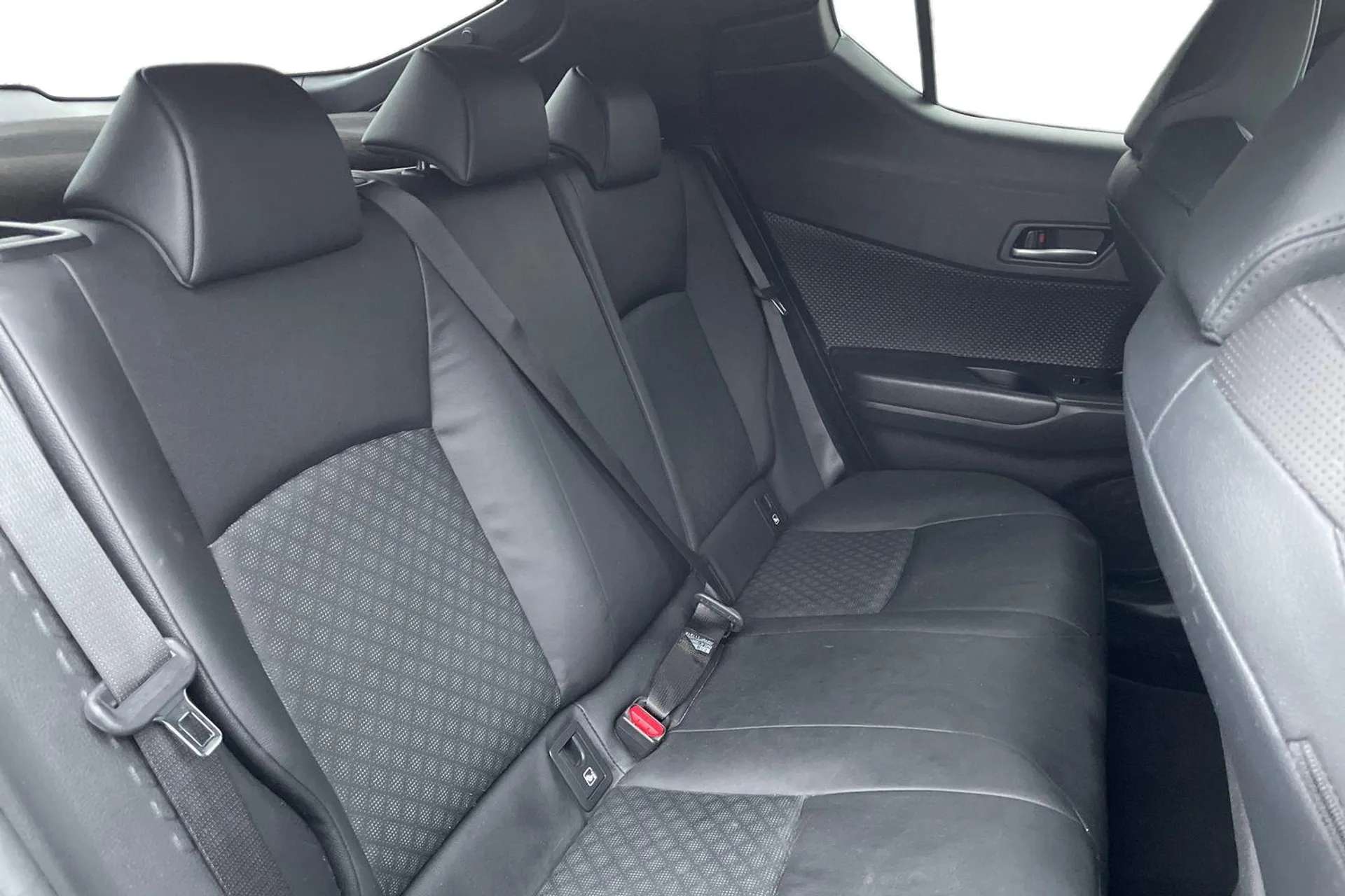 2020 TOYOTA C-HR 2020 TOYOTA C-HR