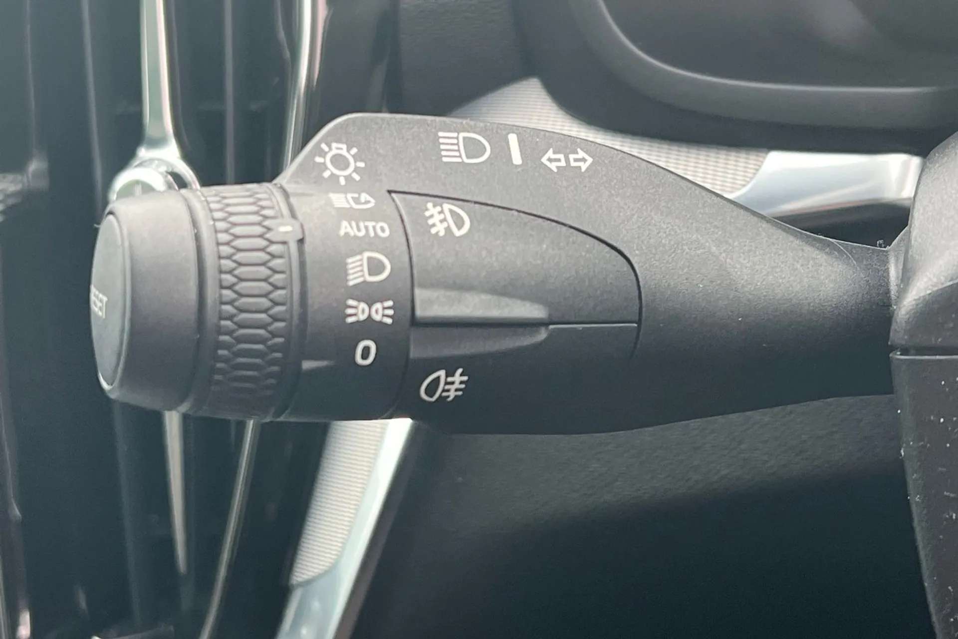 2019 VOLVO V60 2019 VOLVO V60