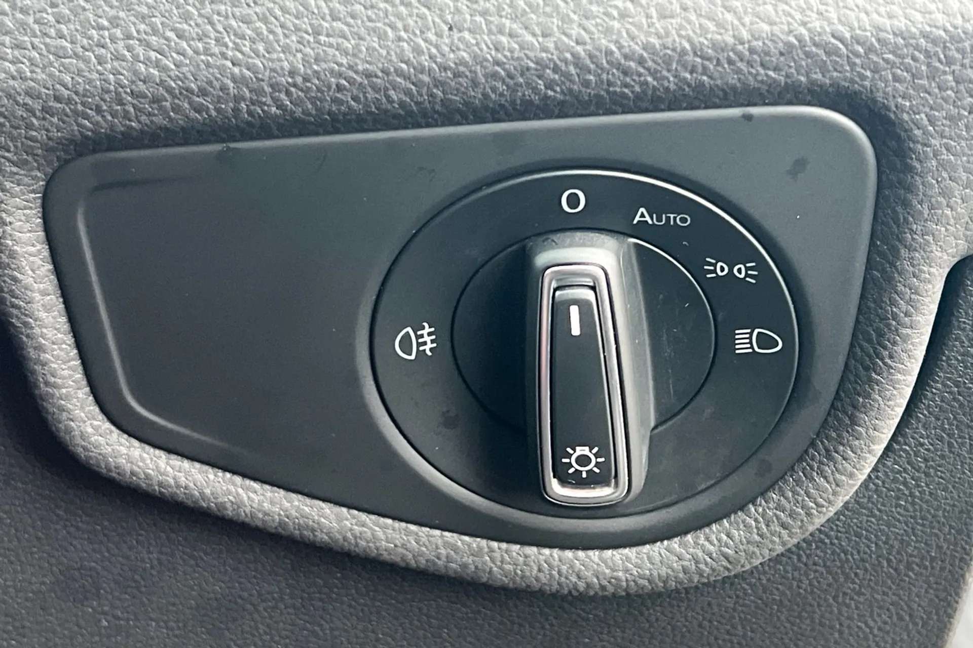 2020 VOLKSWAGEN TOURAN 2020 VOLKSWAGEN TOURAN