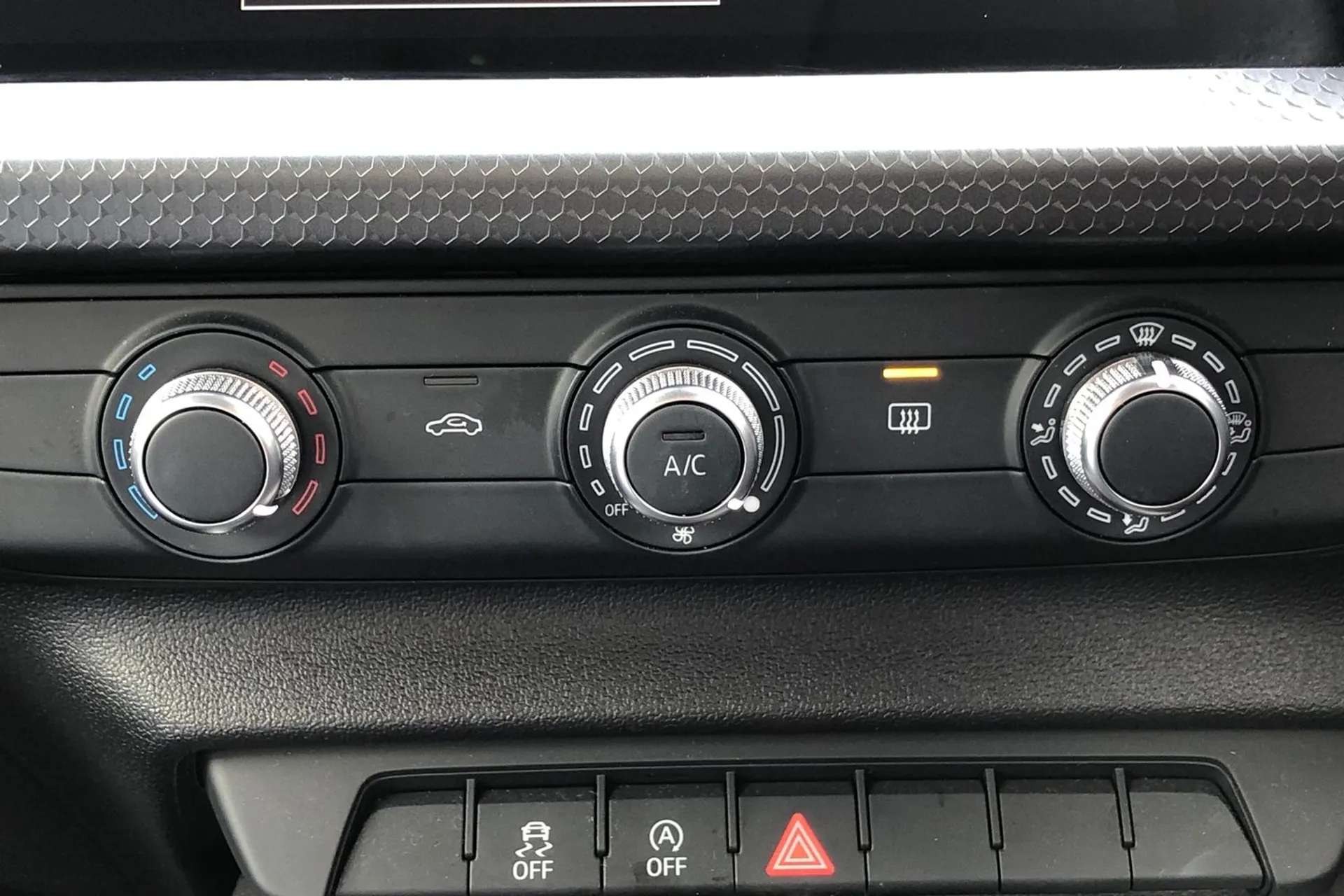 2021 AUDI A1 2021 AUDI A1