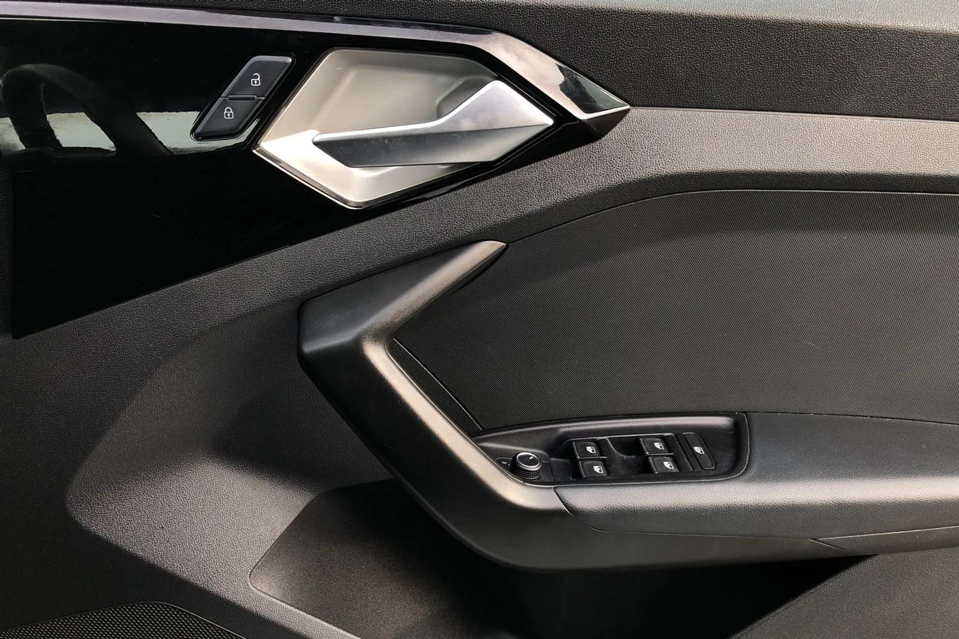 2021 AUDI A1 2021 AUDI A1