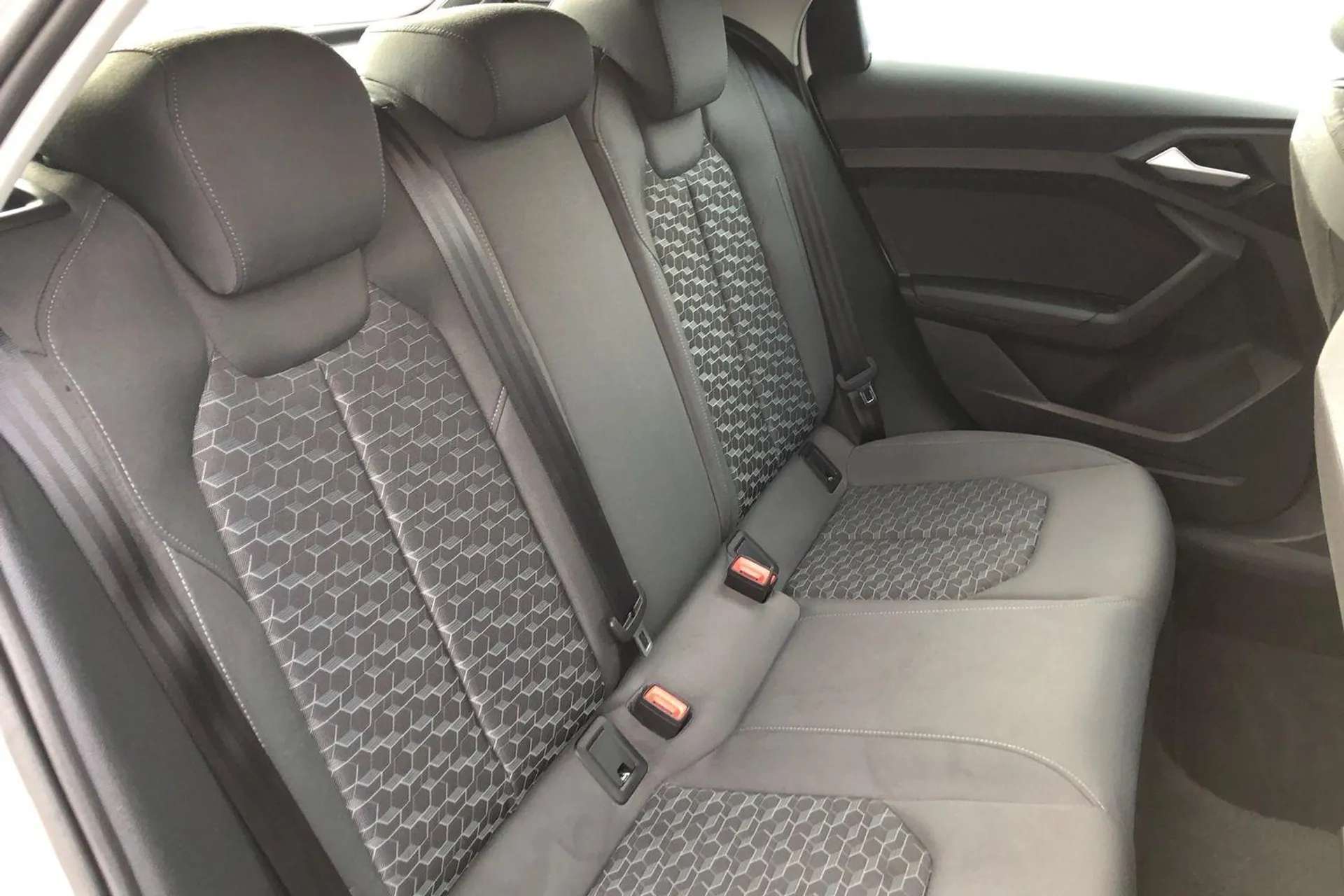 2021 AUDI A1 2021 AUDI A1